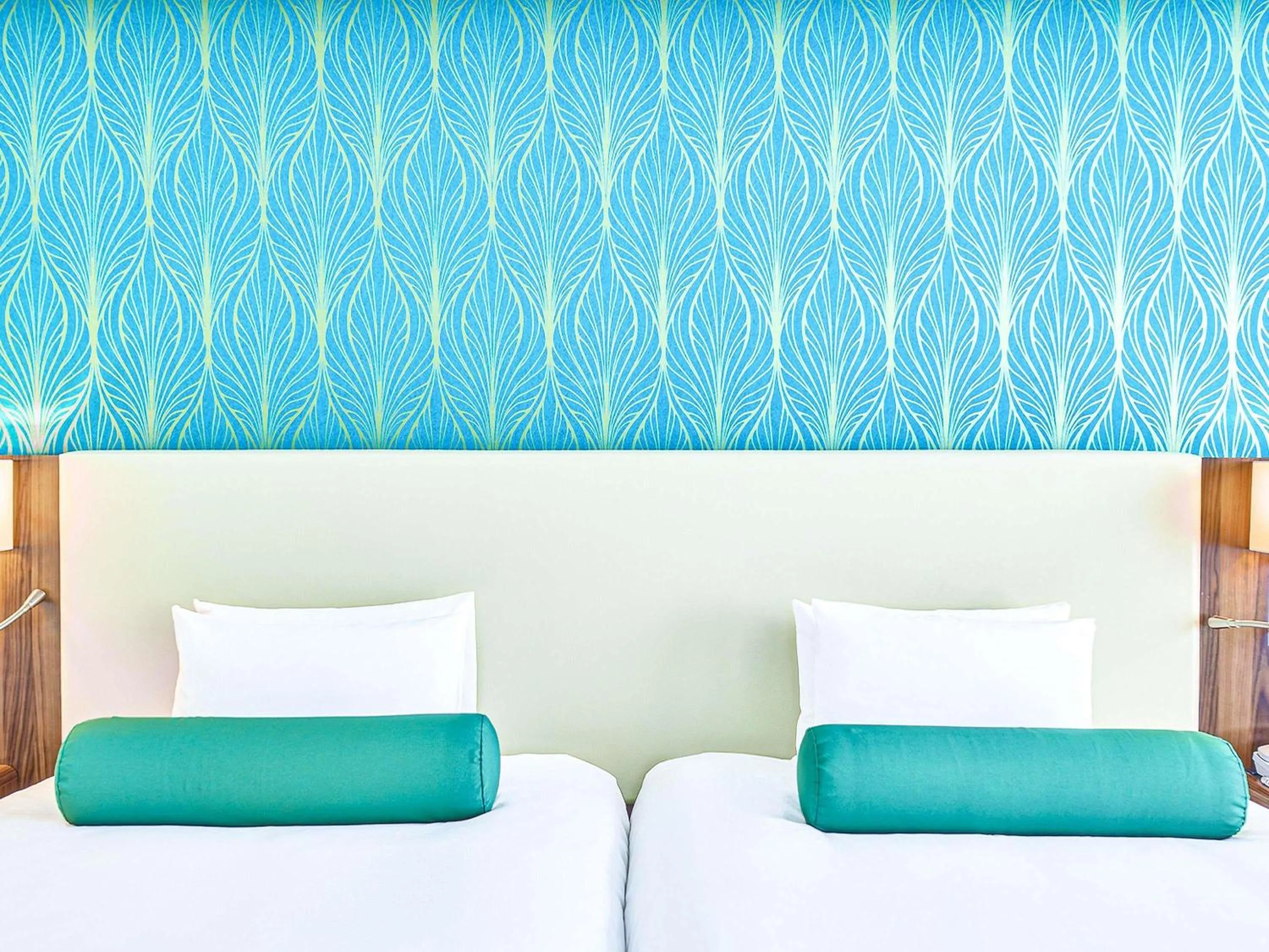 Bedroom, Bed in Mercure Okinawa Naha