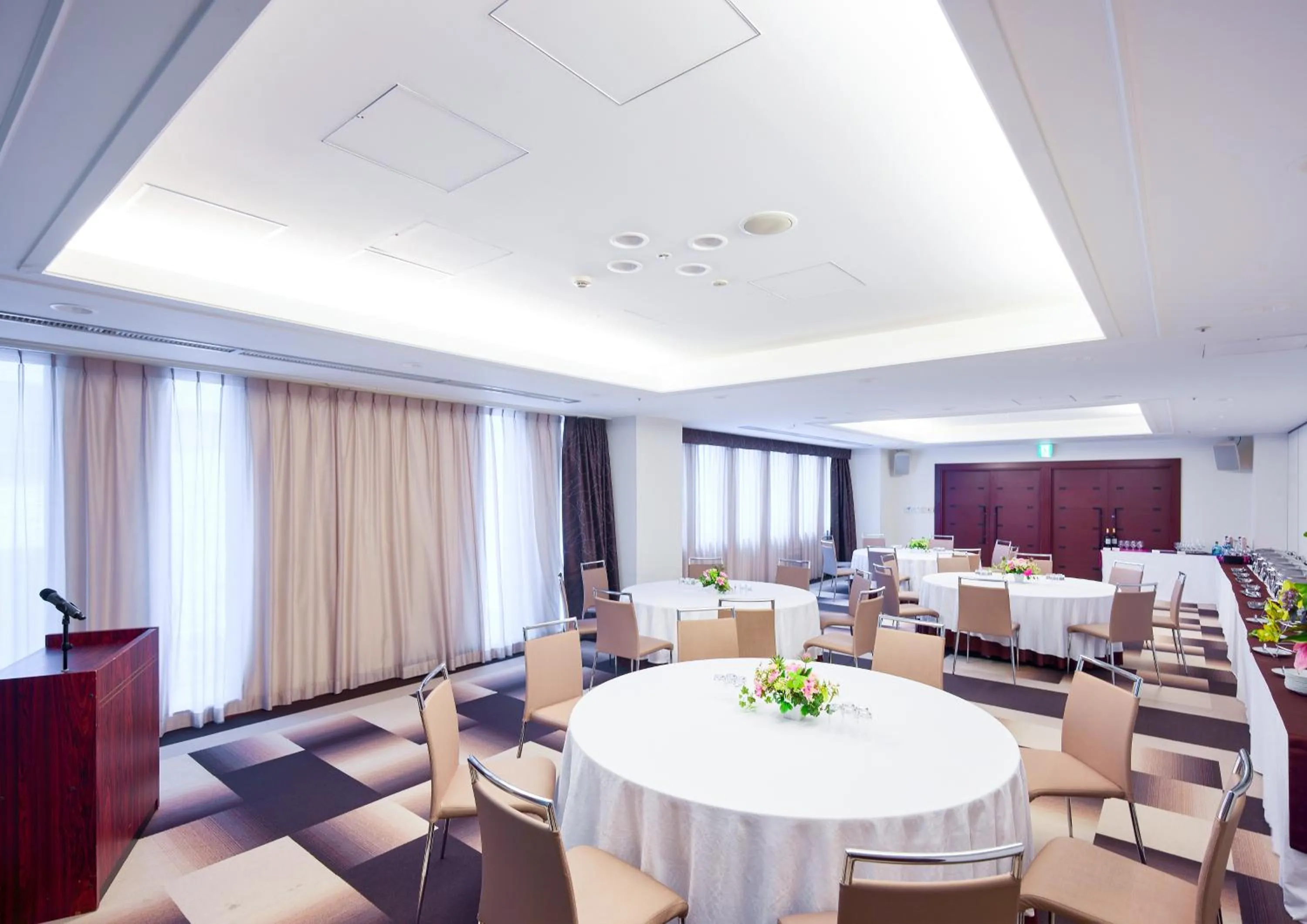 Banquet/Function facilities in Mercure Okinawa Naha