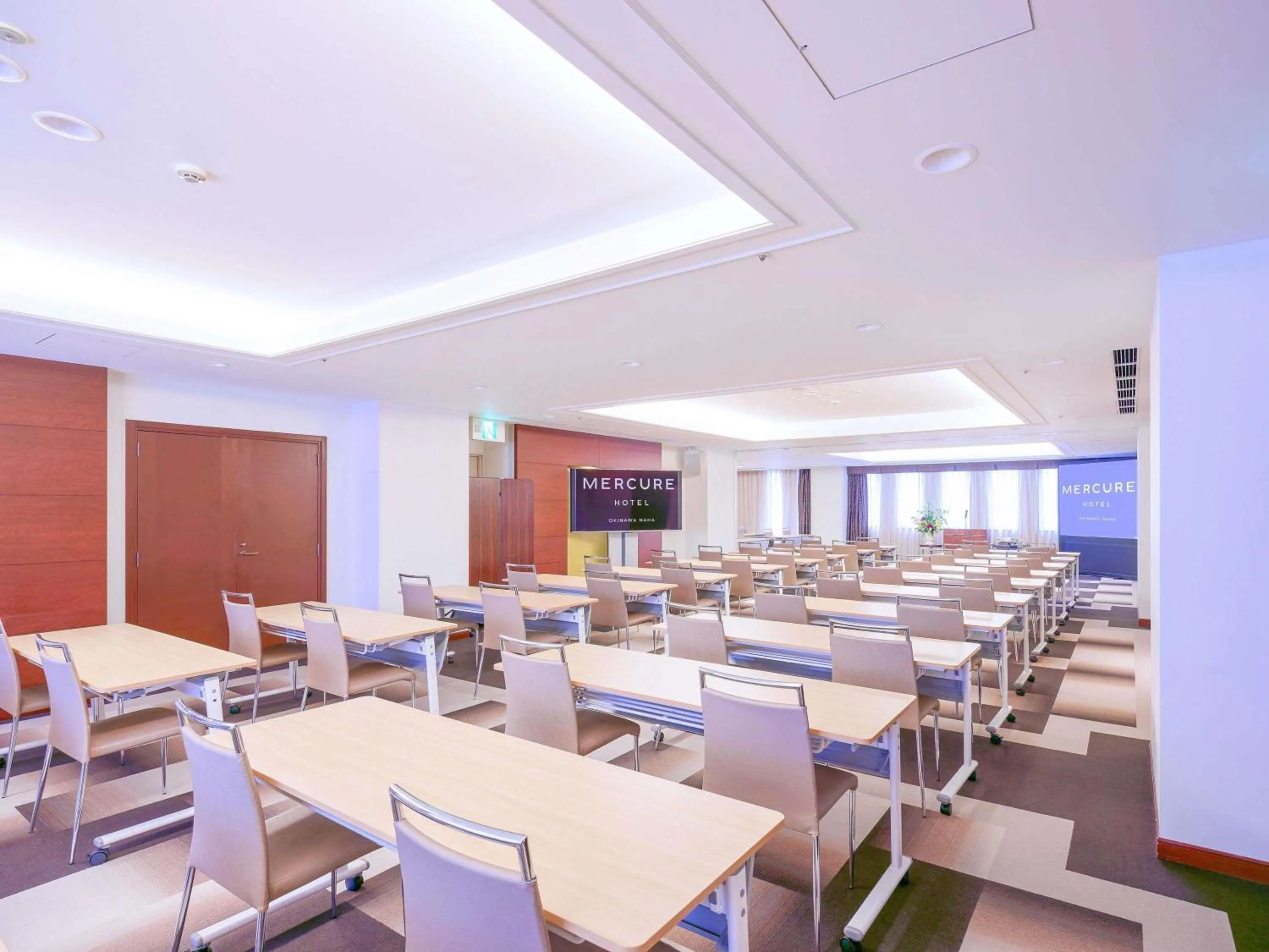 Meeting/conference room in Mercure Okinawa Naha