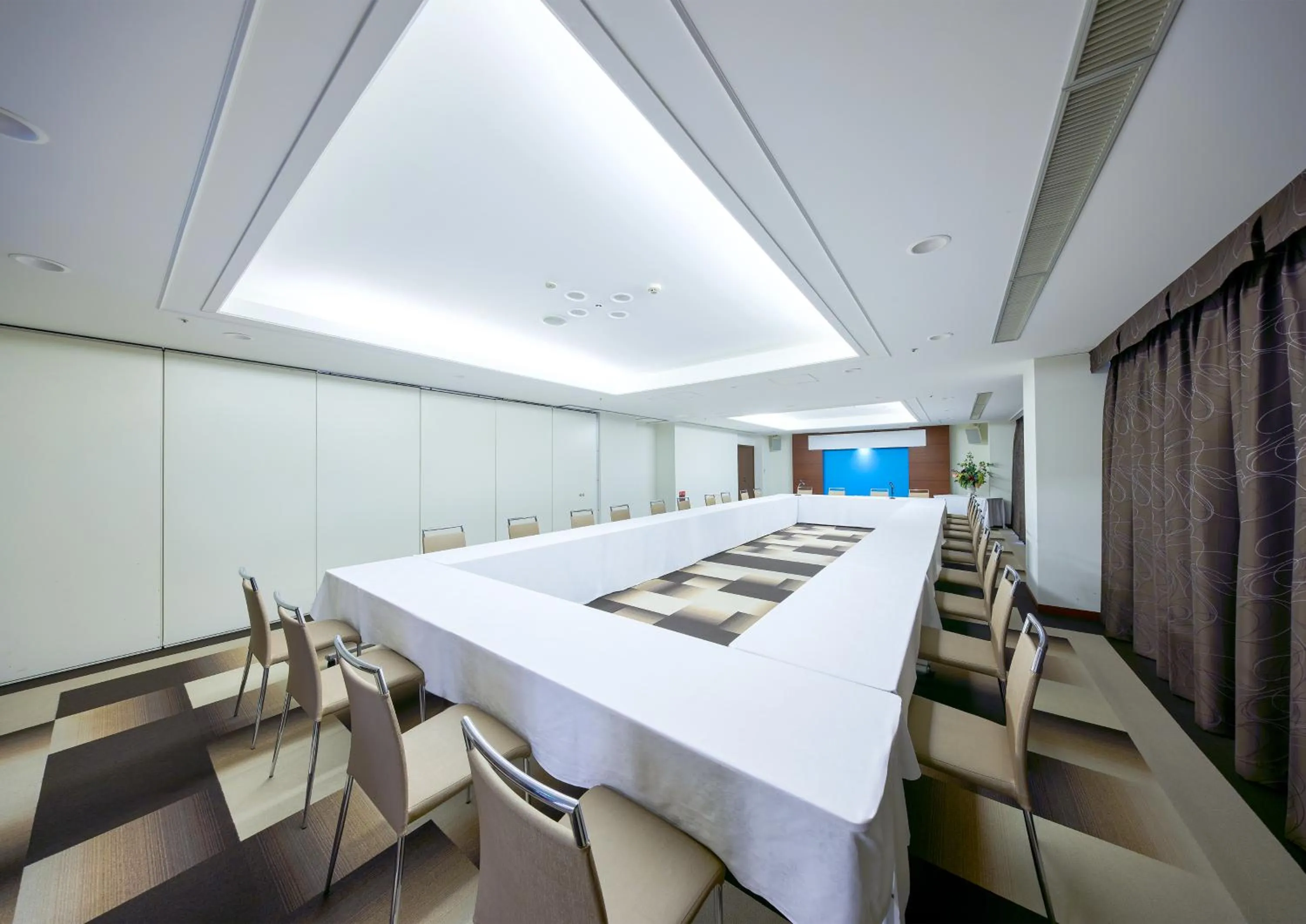 Banquet/Function facilities in Mercure Okinawa Naha