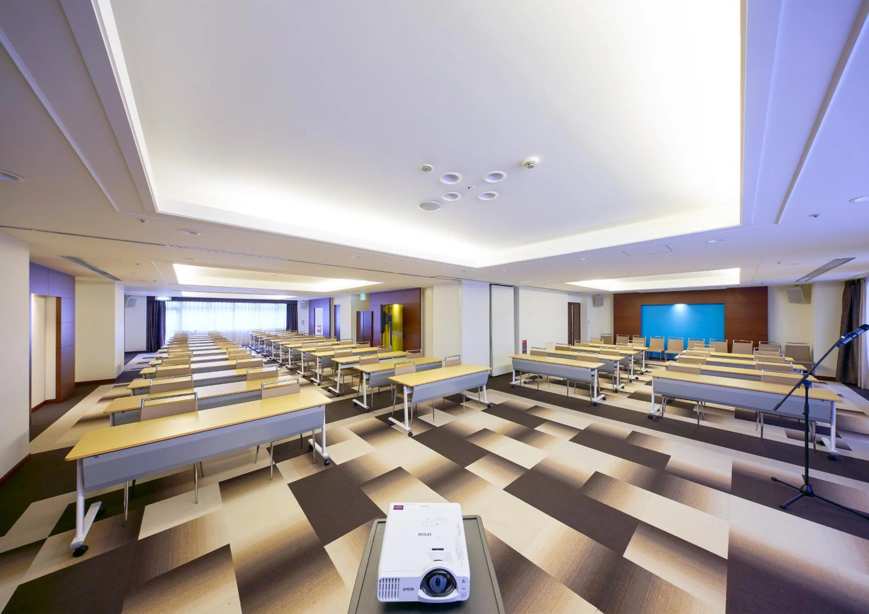 Meeting/conference room in Mercure Okinawa Naha