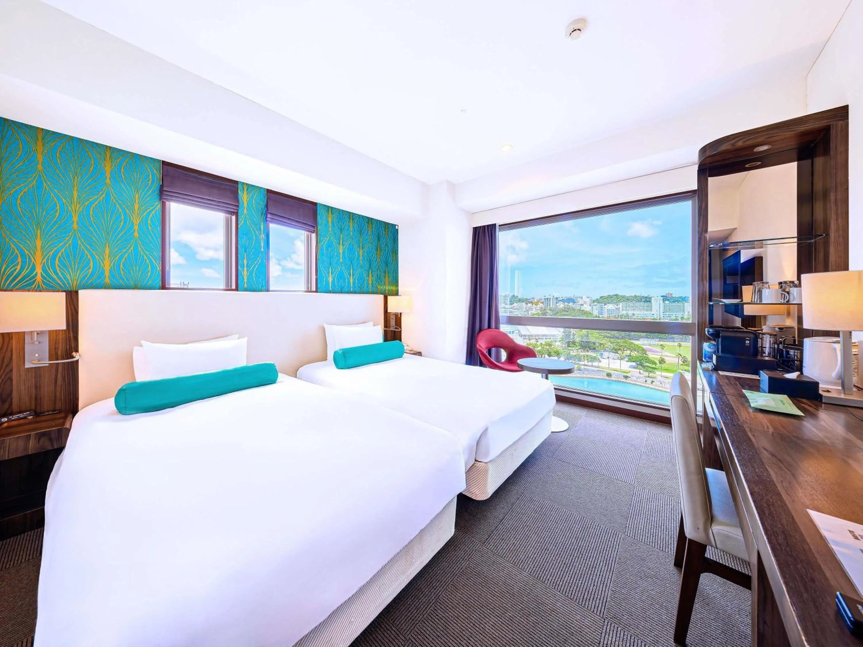 Bedroom, Bed in Mercure Okinawa Naha