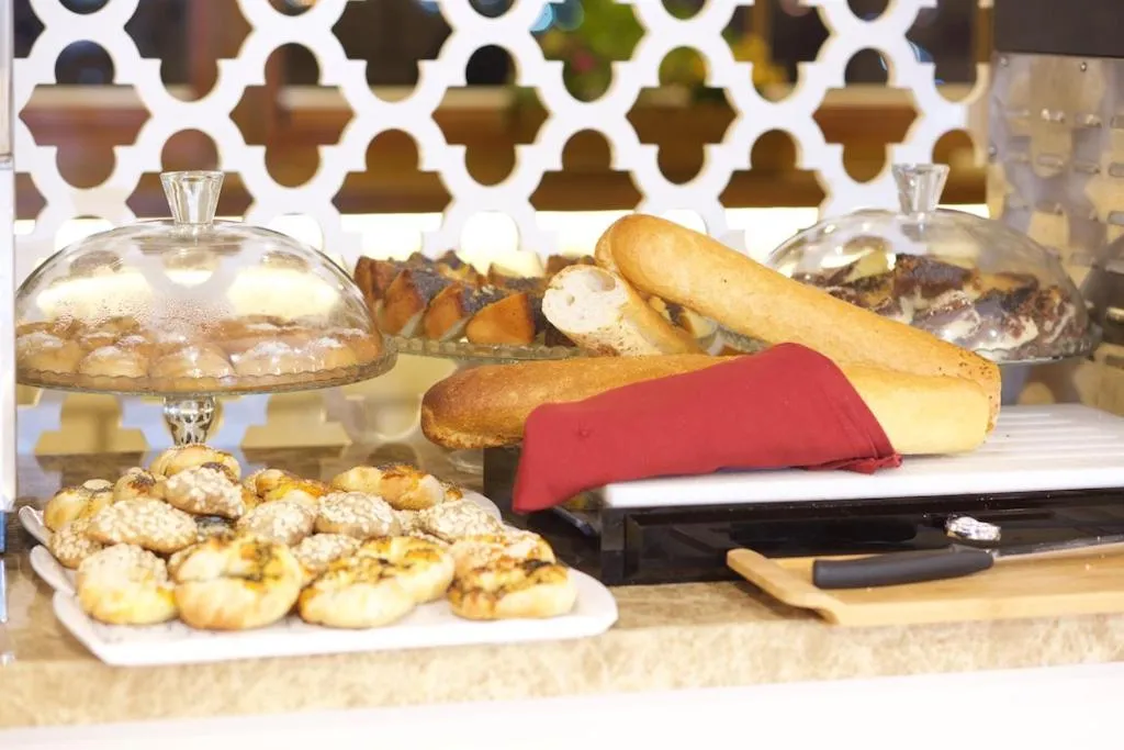 Buffet breakfast in Yılsam Sultanahmet Hotel