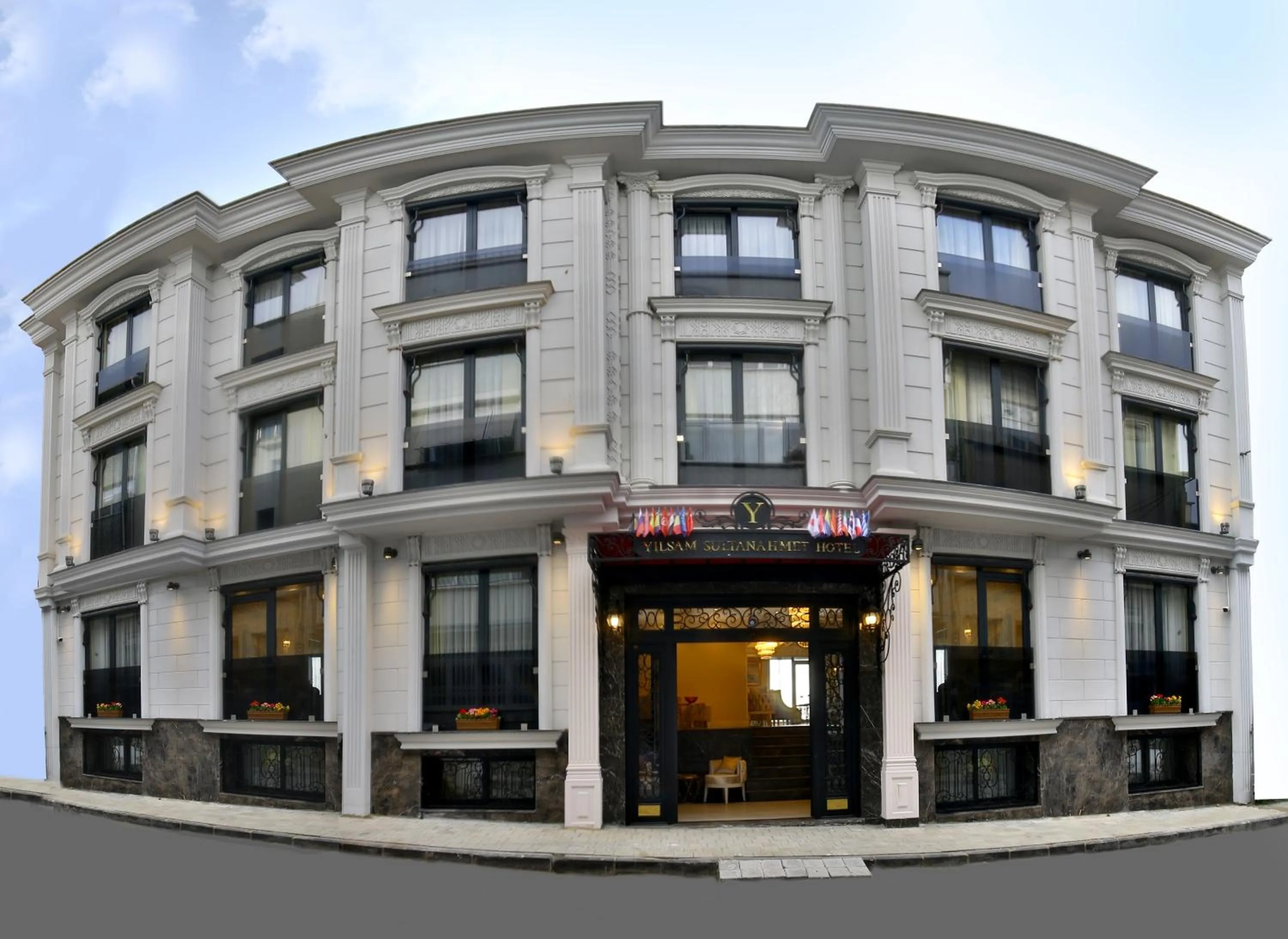 Facade/entrance in Yılsam Sultanahmet Hotel