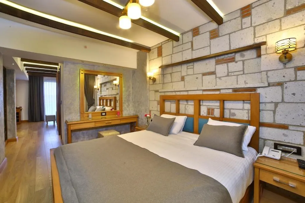 Bed in Yılsam Sultanahmet Hotel