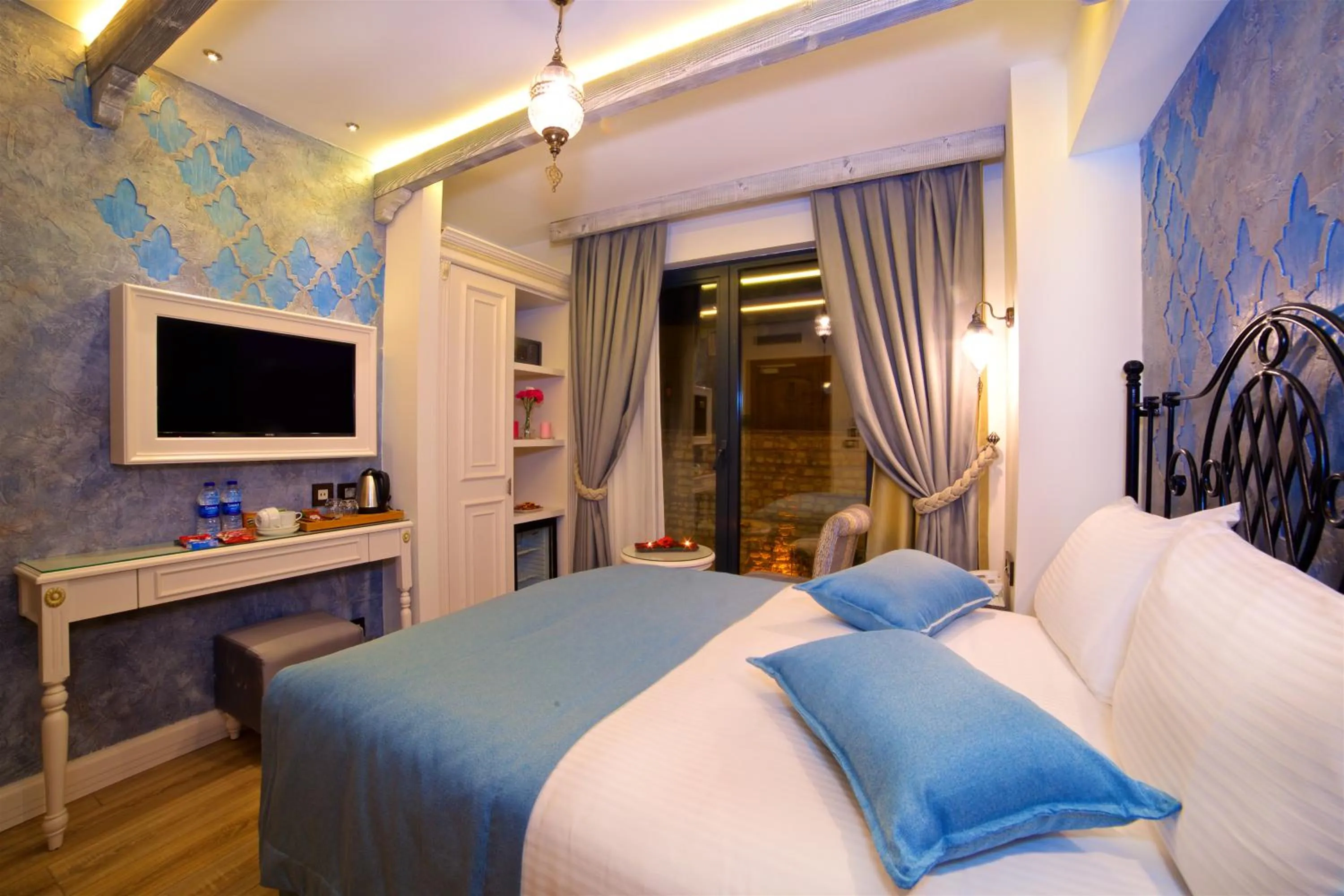 Bed in Yılsam Sultanahmet Hotel