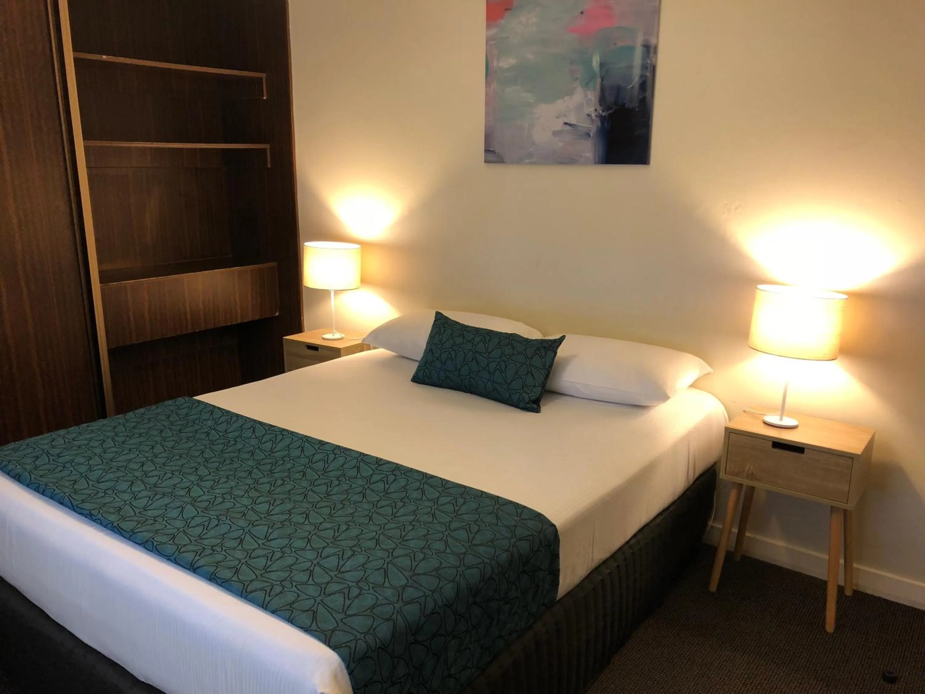 City view, Bed in Greenways Apartments