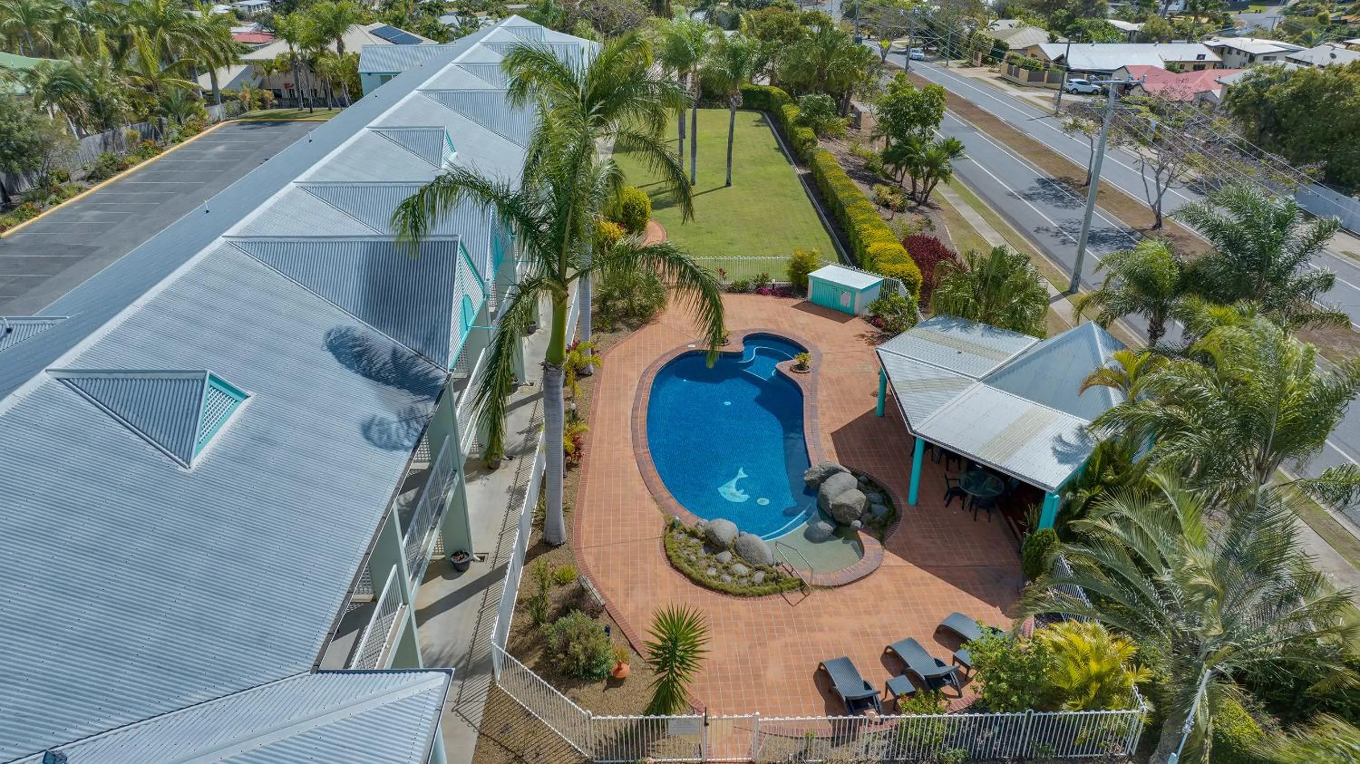Garden in Reef Adventureland Motel
