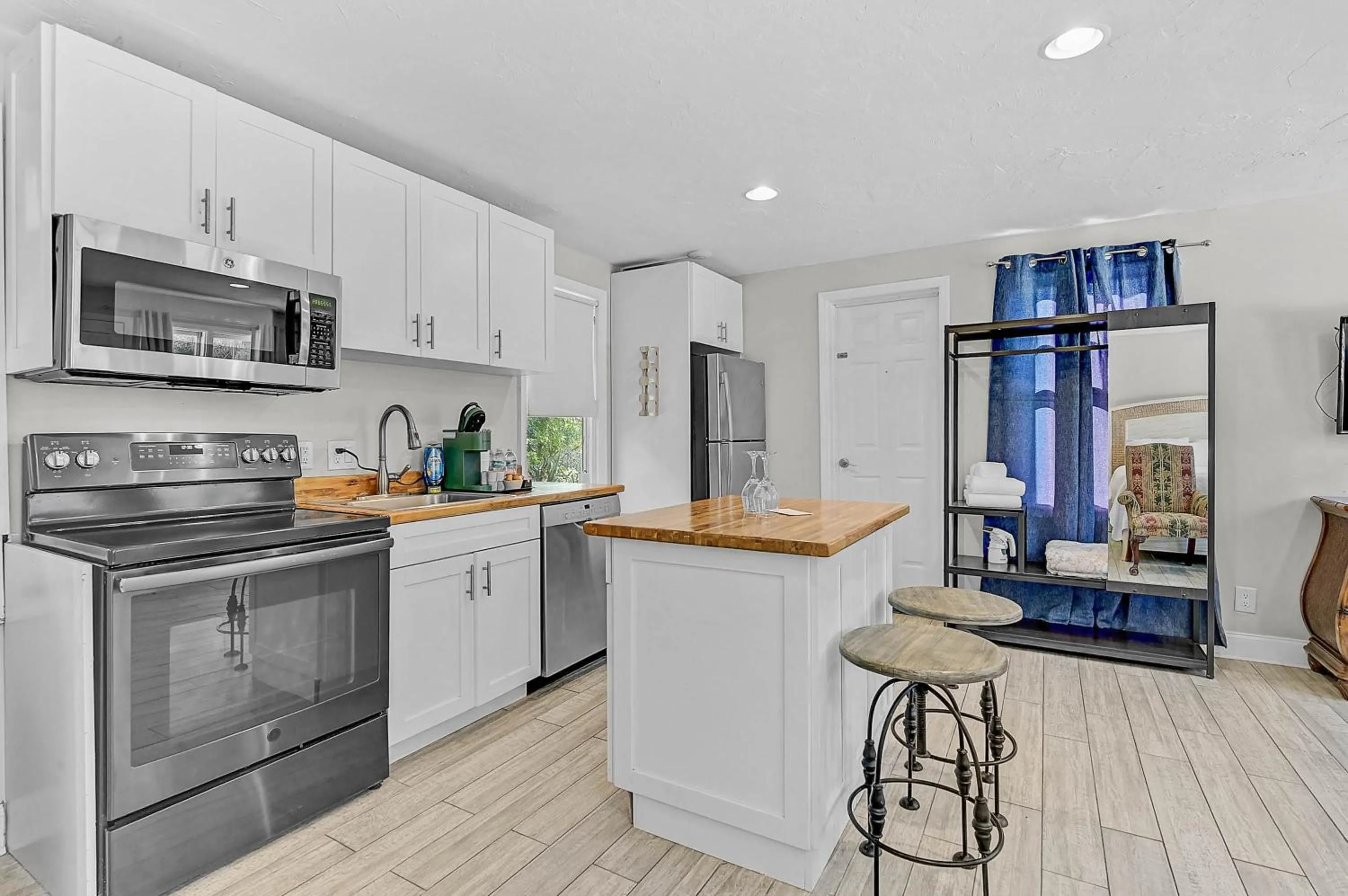 stove in The Reserve Retreat