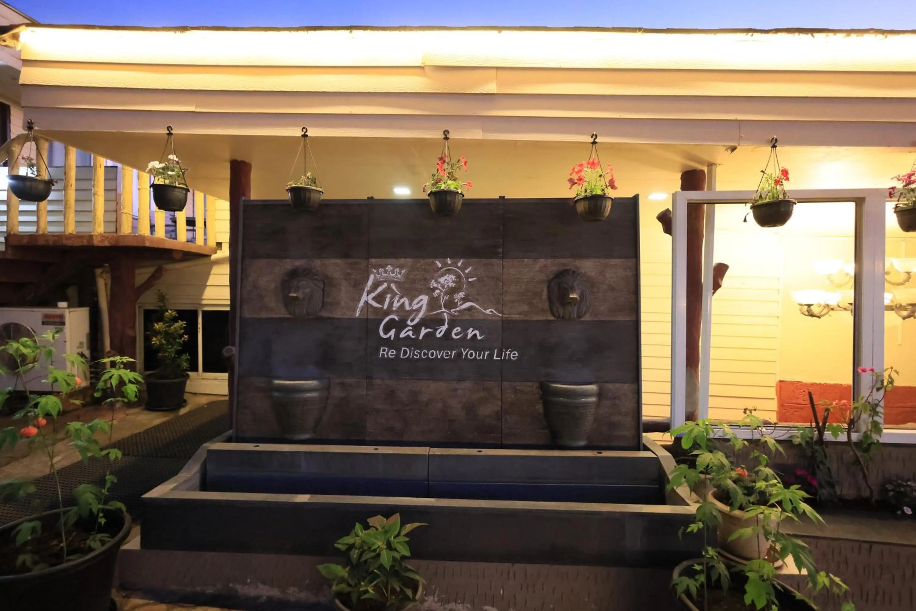 Property building in Hotel King Garden