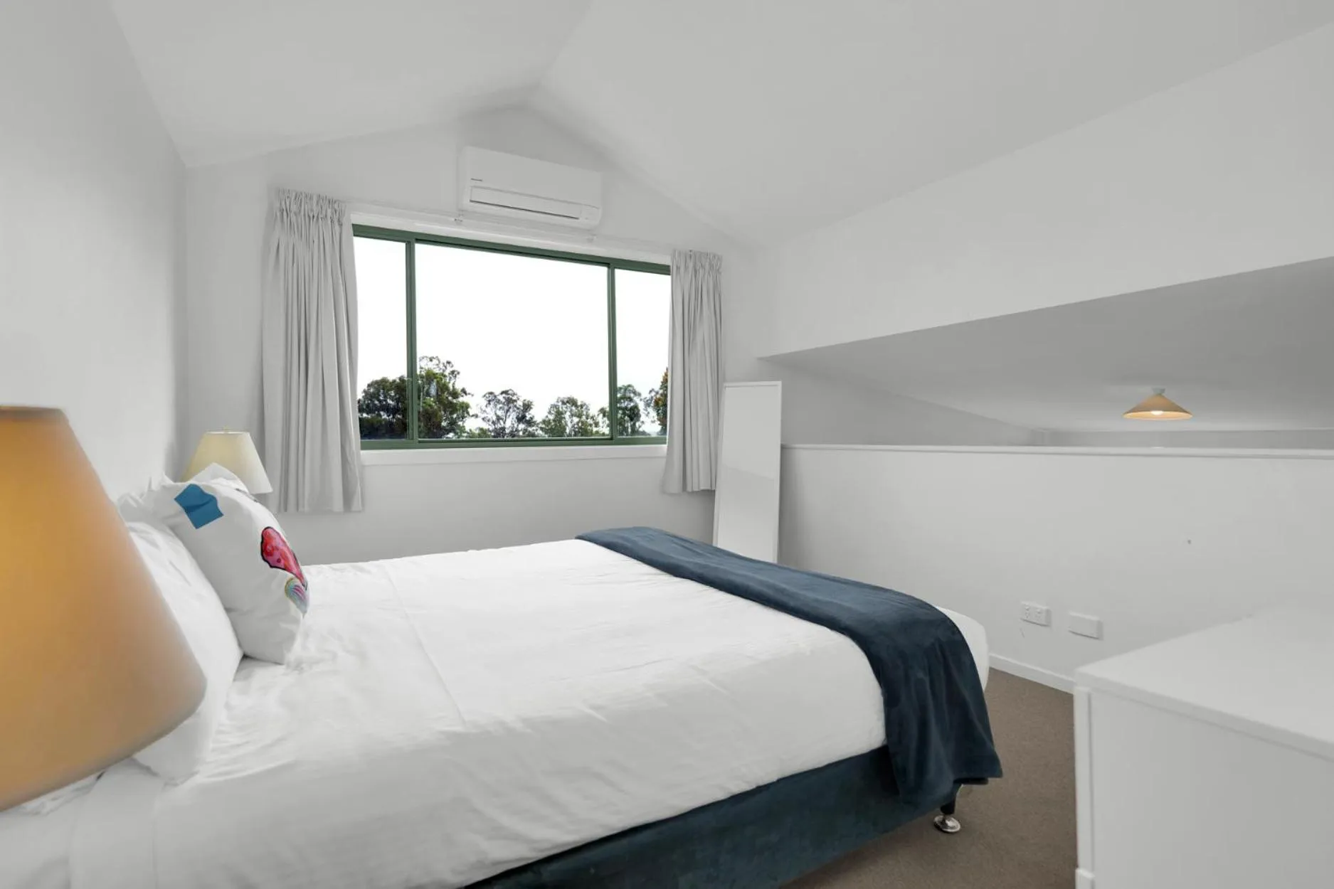 Bed in Starline Alpacas Farmstay Resort