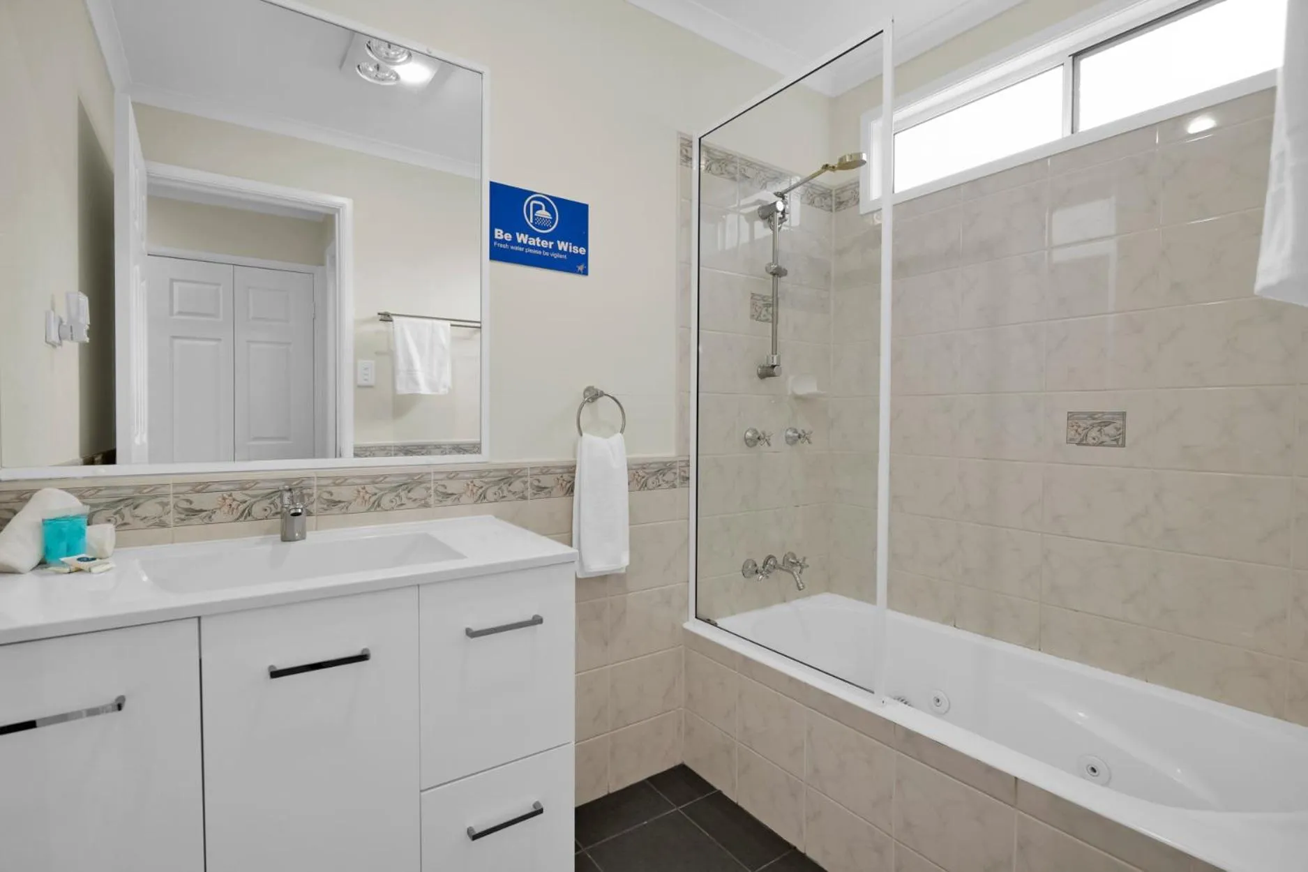 Starline Alpacas Farmstay Resort