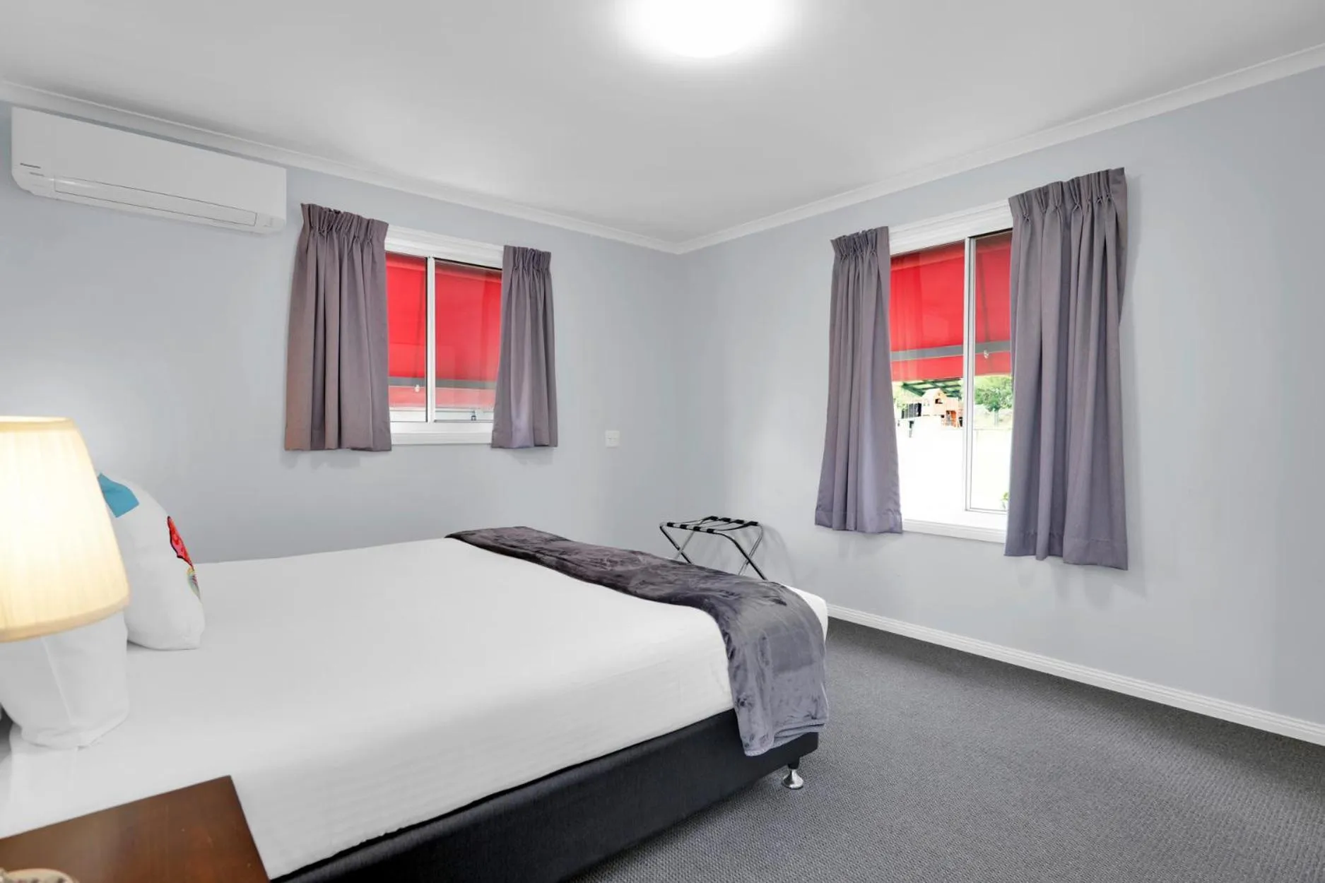 Bed in Starline Alpacas Farmstay Resort