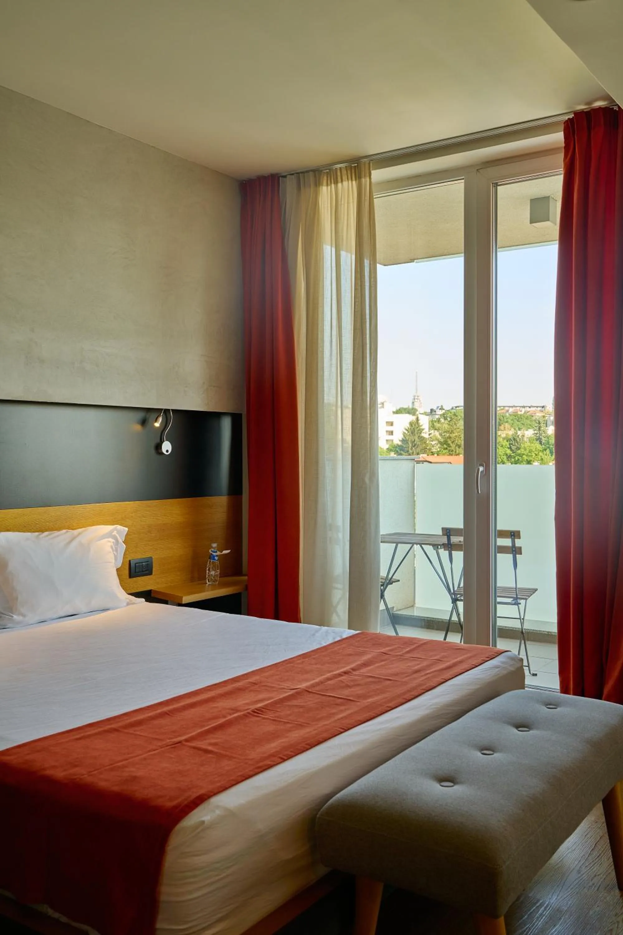 Bed in Adella Boutique Hotel - Free Secured Parking