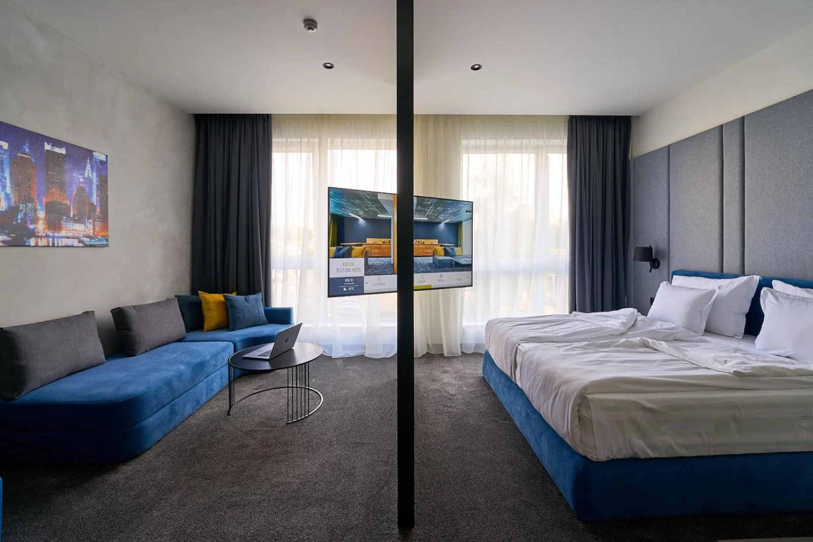 Bed in Adella Boutique Hotel - Free Secured Parking