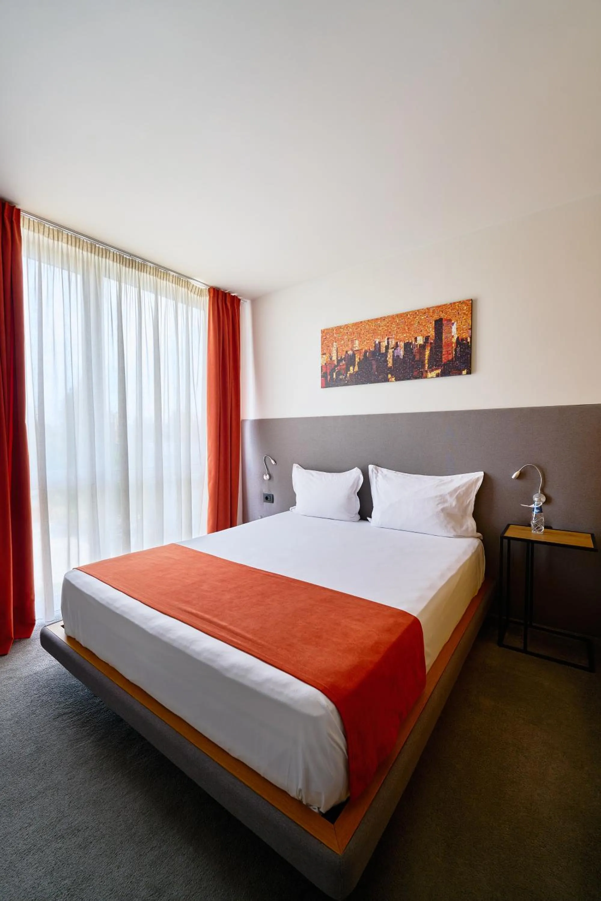 Bed in Adella Boutique Hotel - Free Secured Parking