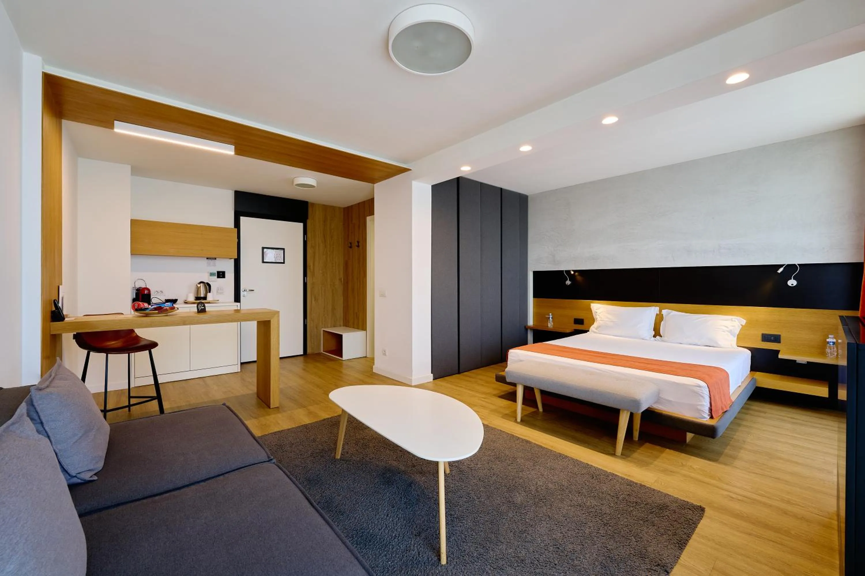 Bed in Adella Boutique Hotel - Free Secured Parking