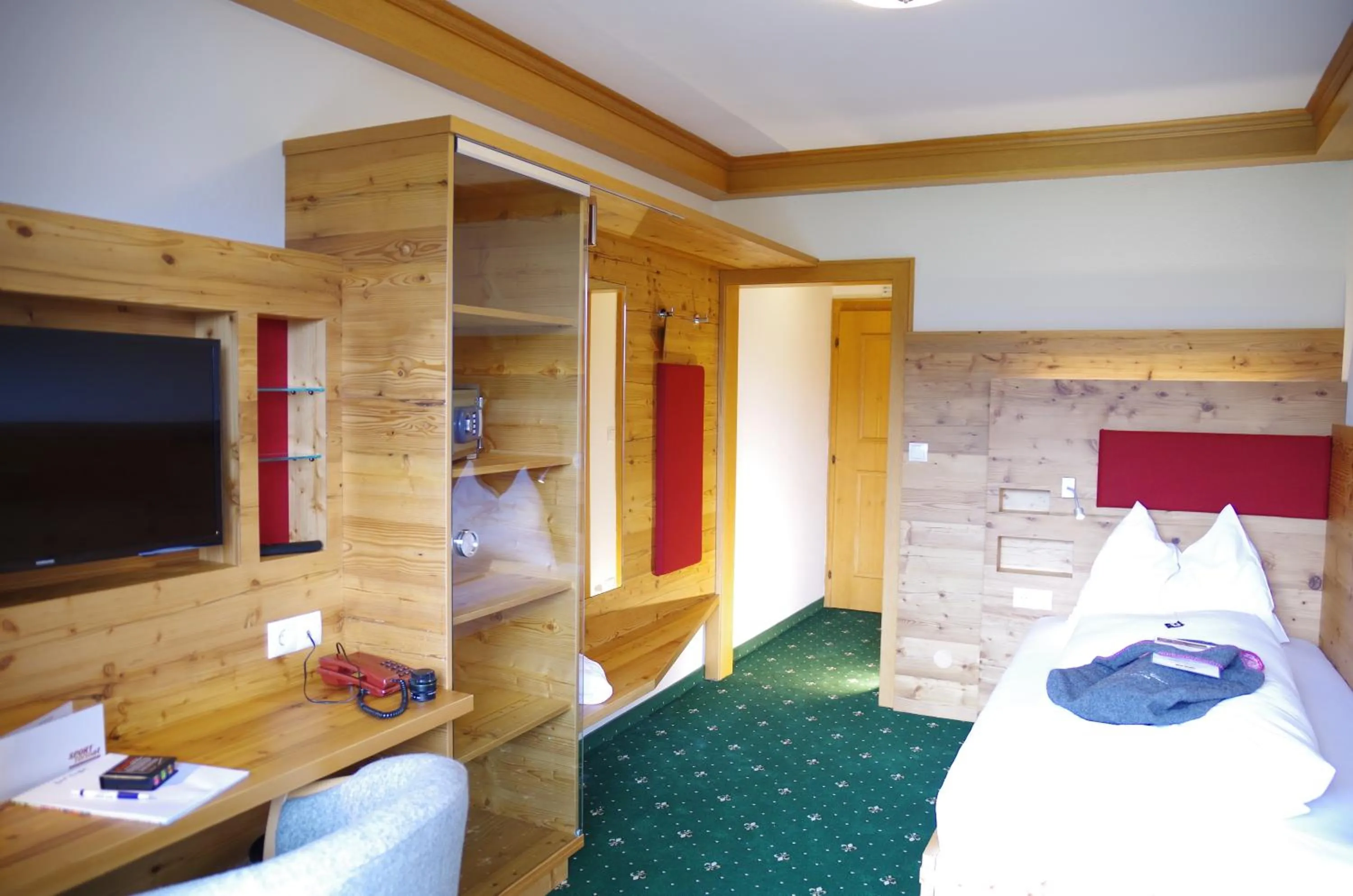 Photo of the whole room, Bed in Hotel Berghof