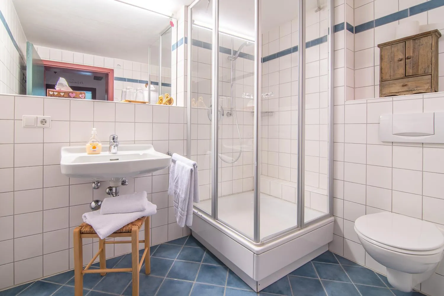 Bathroom in Berggasthof Butzn Wirt