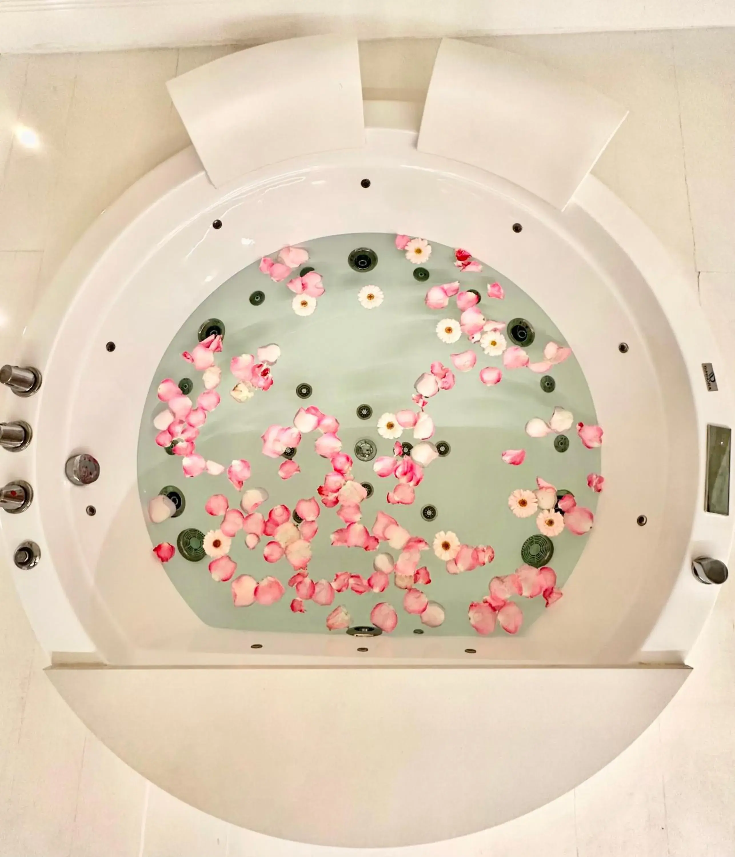 Suite - Split Level with Spa Bath in Renascentia in Florence - Adults Only Suite - Split Level with Spa Bath in Renascentia in Florence - Adults Only