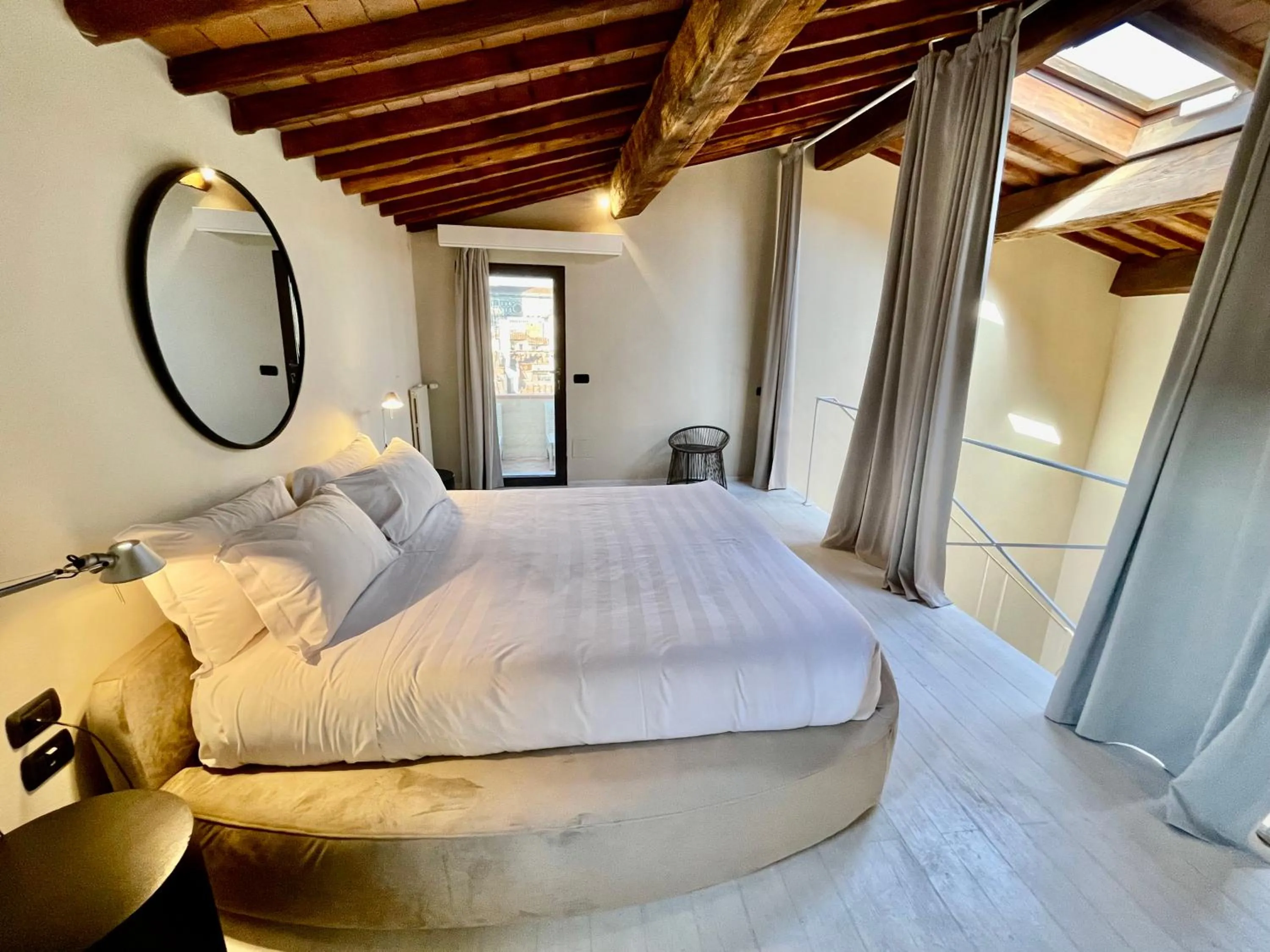 Bedroom, Bed in Renascentia in Florence - Adults Only