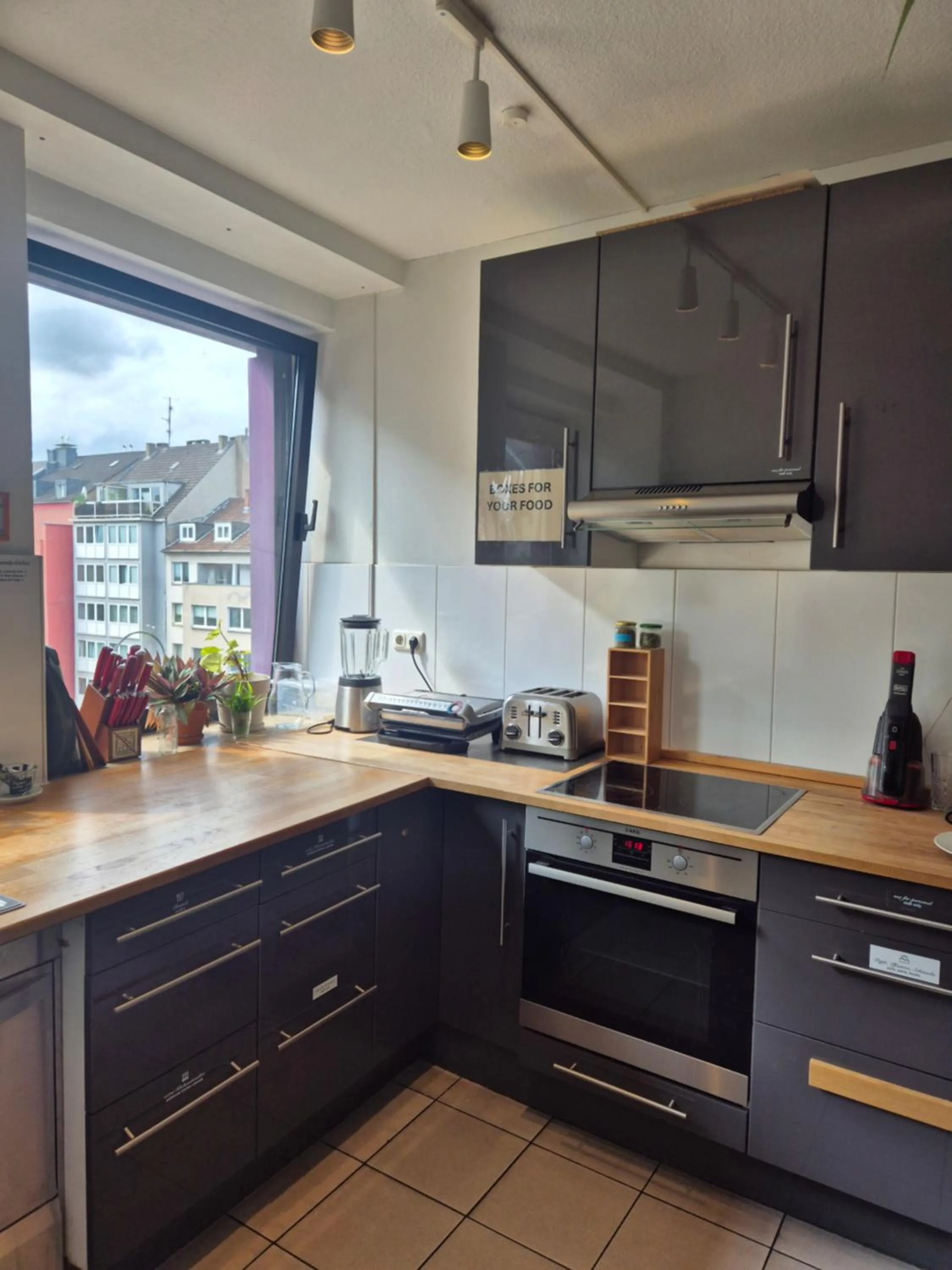 Kitchen or kitchenette in Hostel die Wohngemeinschaft