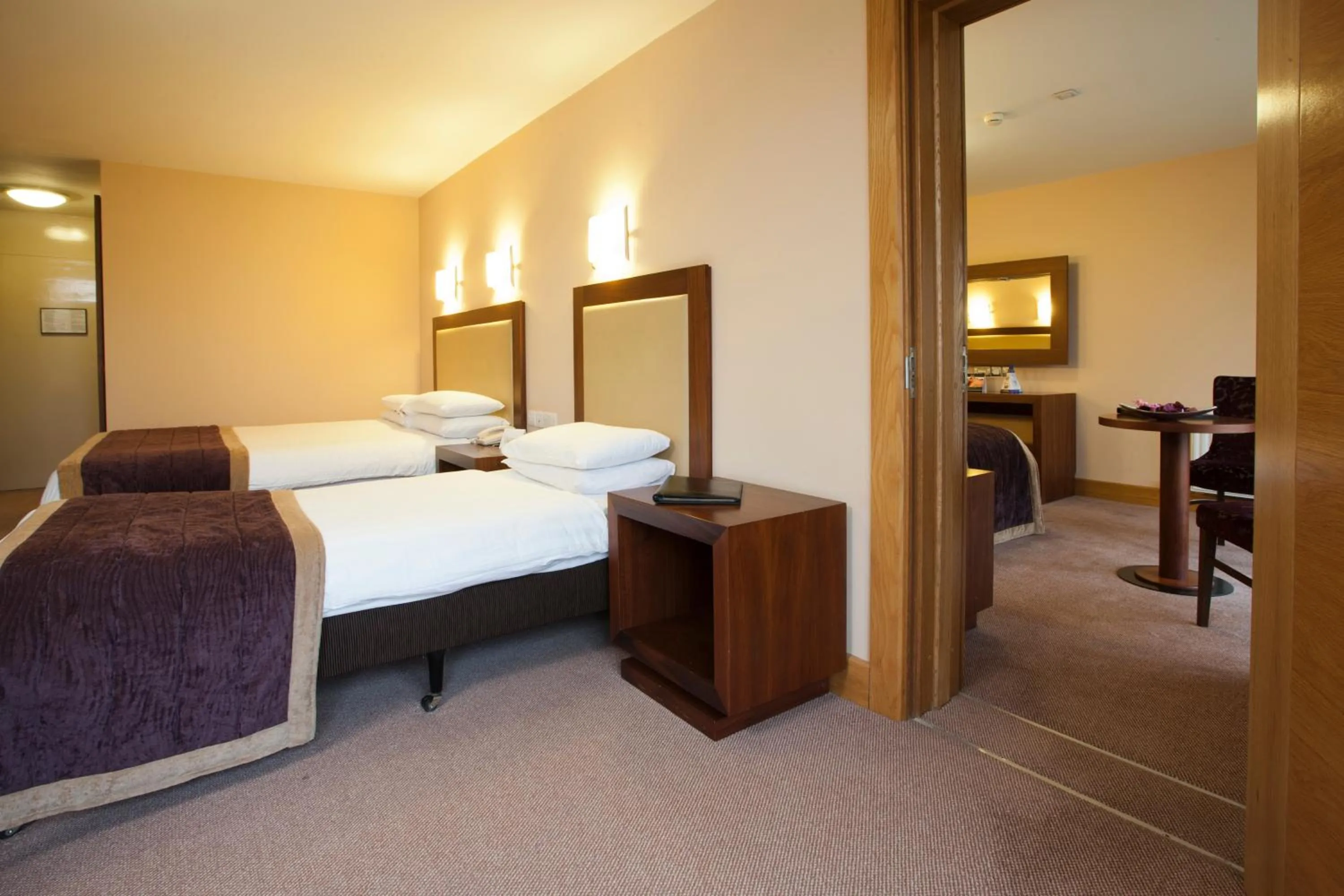 Bed in Westport Woods Hotel & Spa