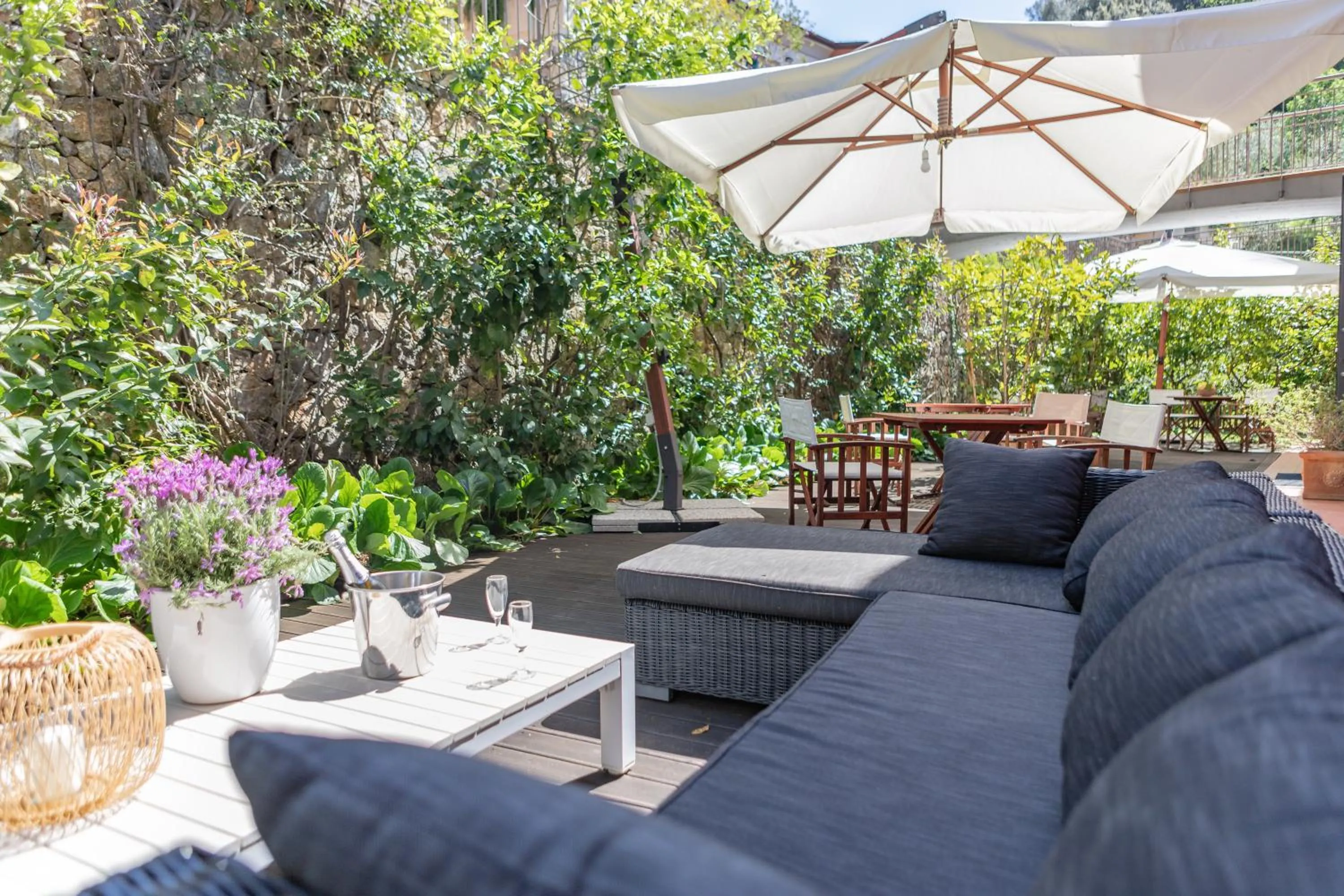 Garden in Baia Blu RTA Residence