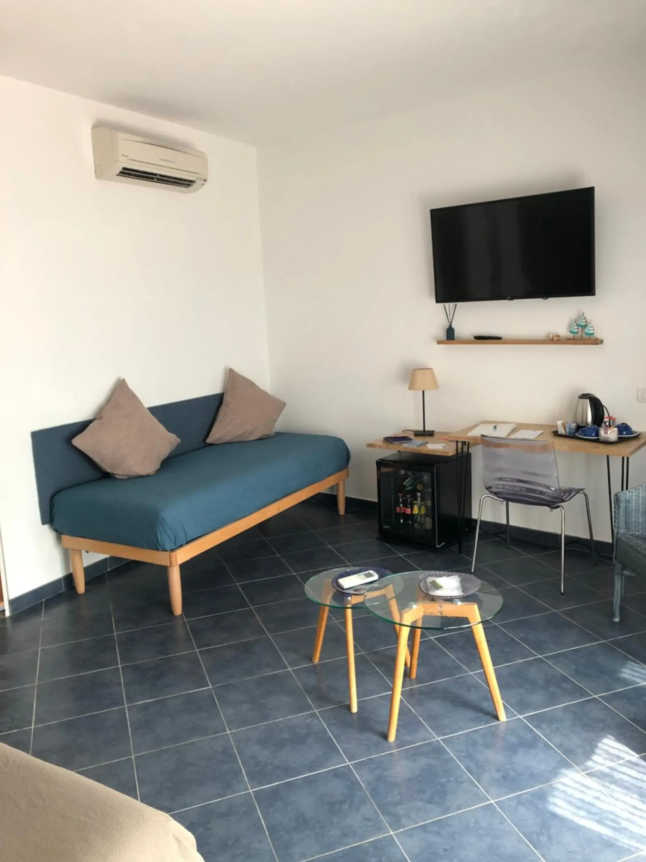 Triple Room in Baia Blu RTA Residence Triple Room in Baia Blu RTA Residence
