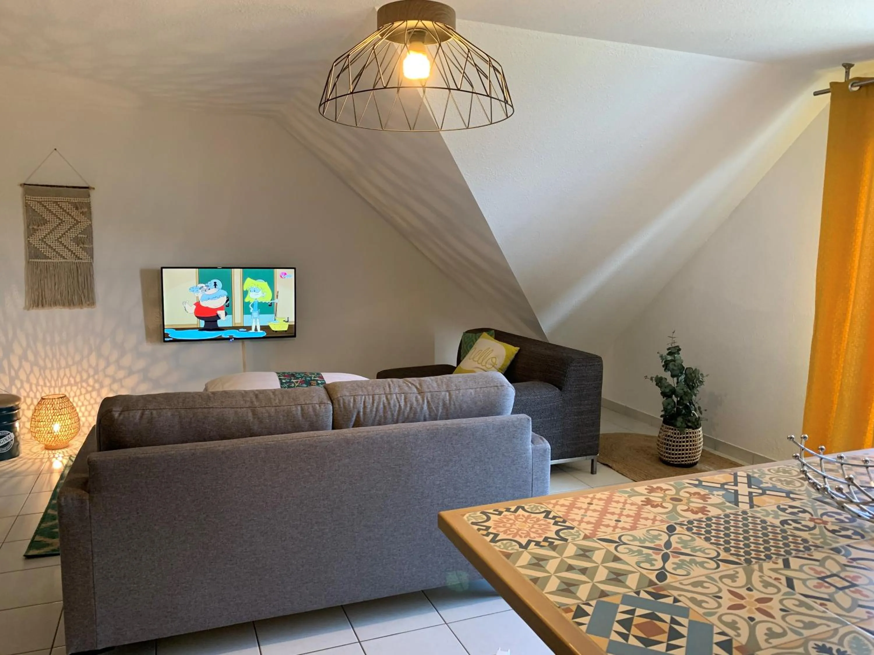 TV and multimedia in Hôtel Heod - Binic - Saint-Quay-Portrieux