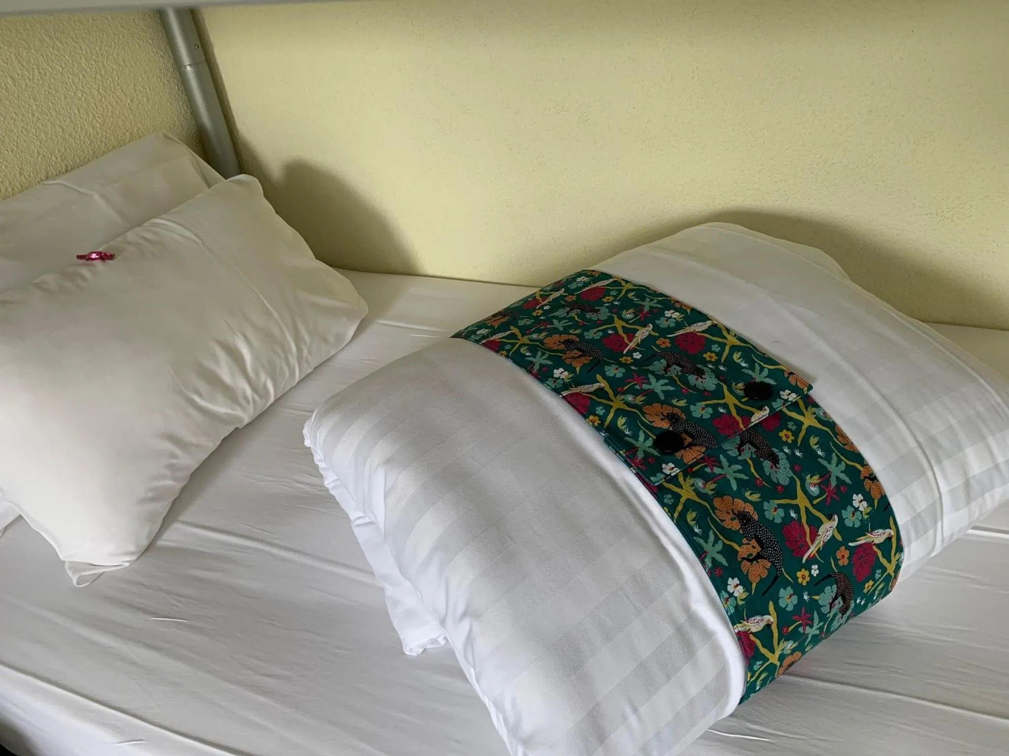 Bedroom, Bed in Hôtel Heod - Binic - Saint-Quay-Portrieux