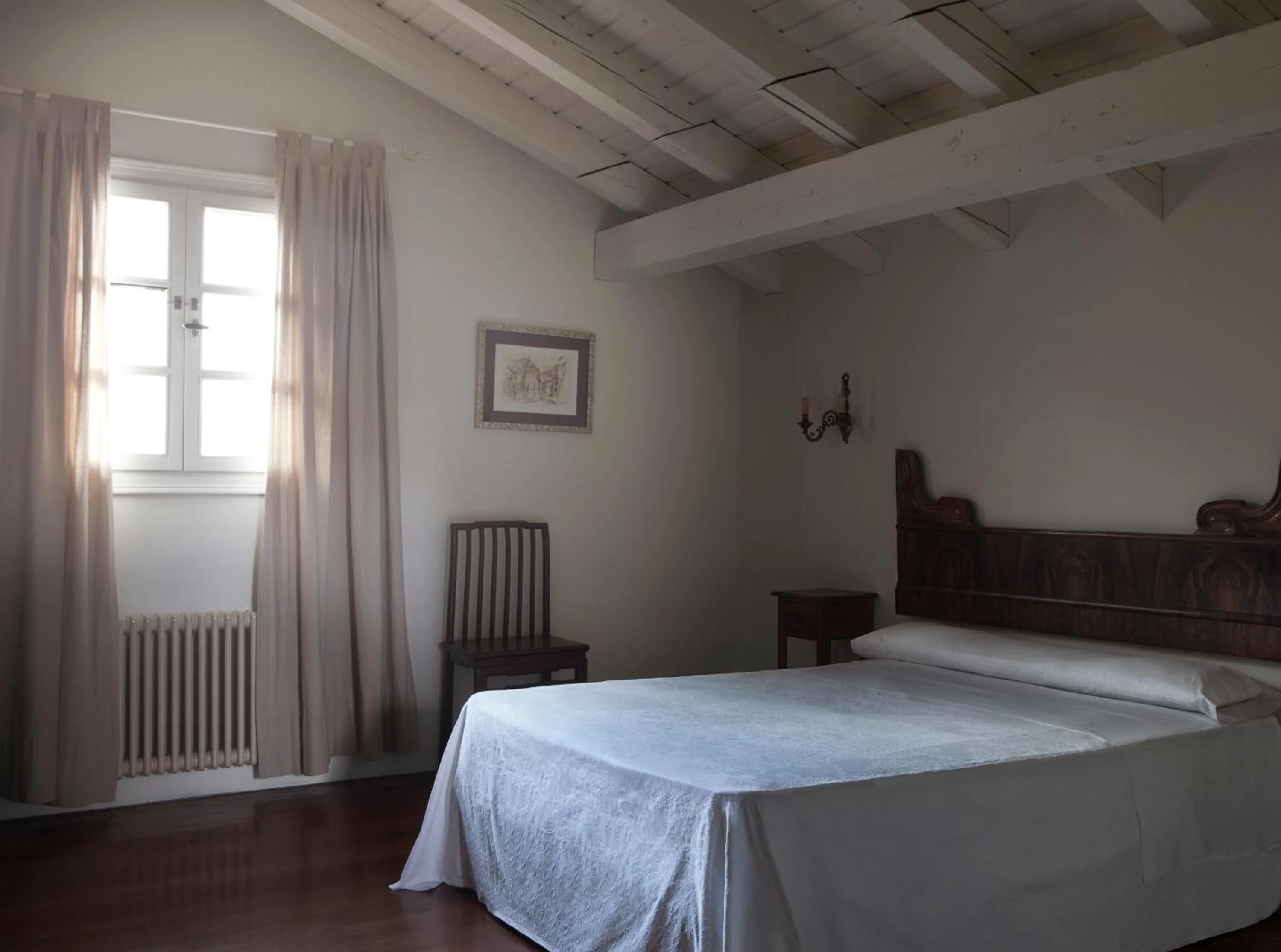 Bedroom, Bed in Hotel IRARAGORRI