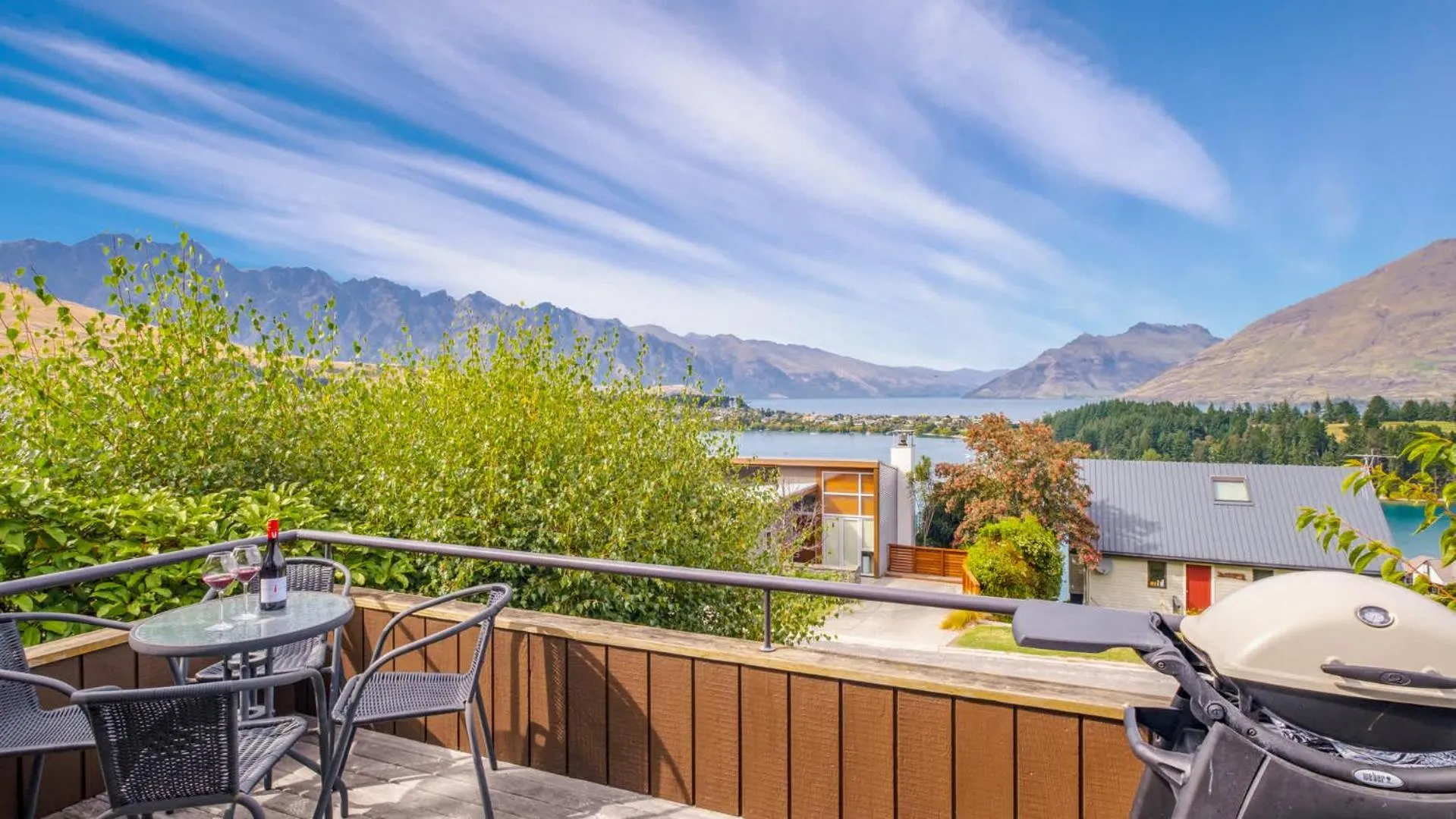Earnslaw Central Views B
