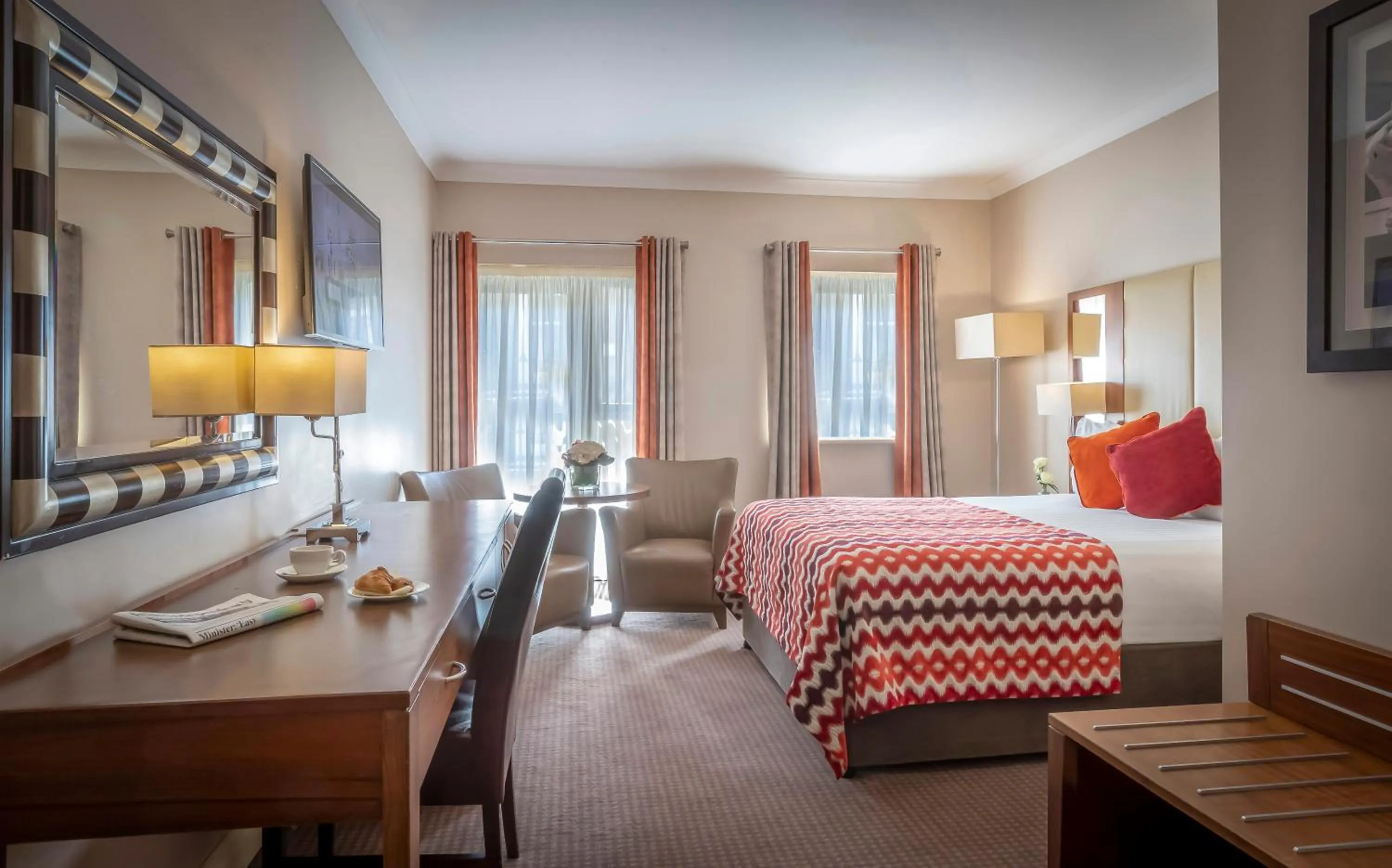 Bedroom, Bed in Royal Marine Hotel