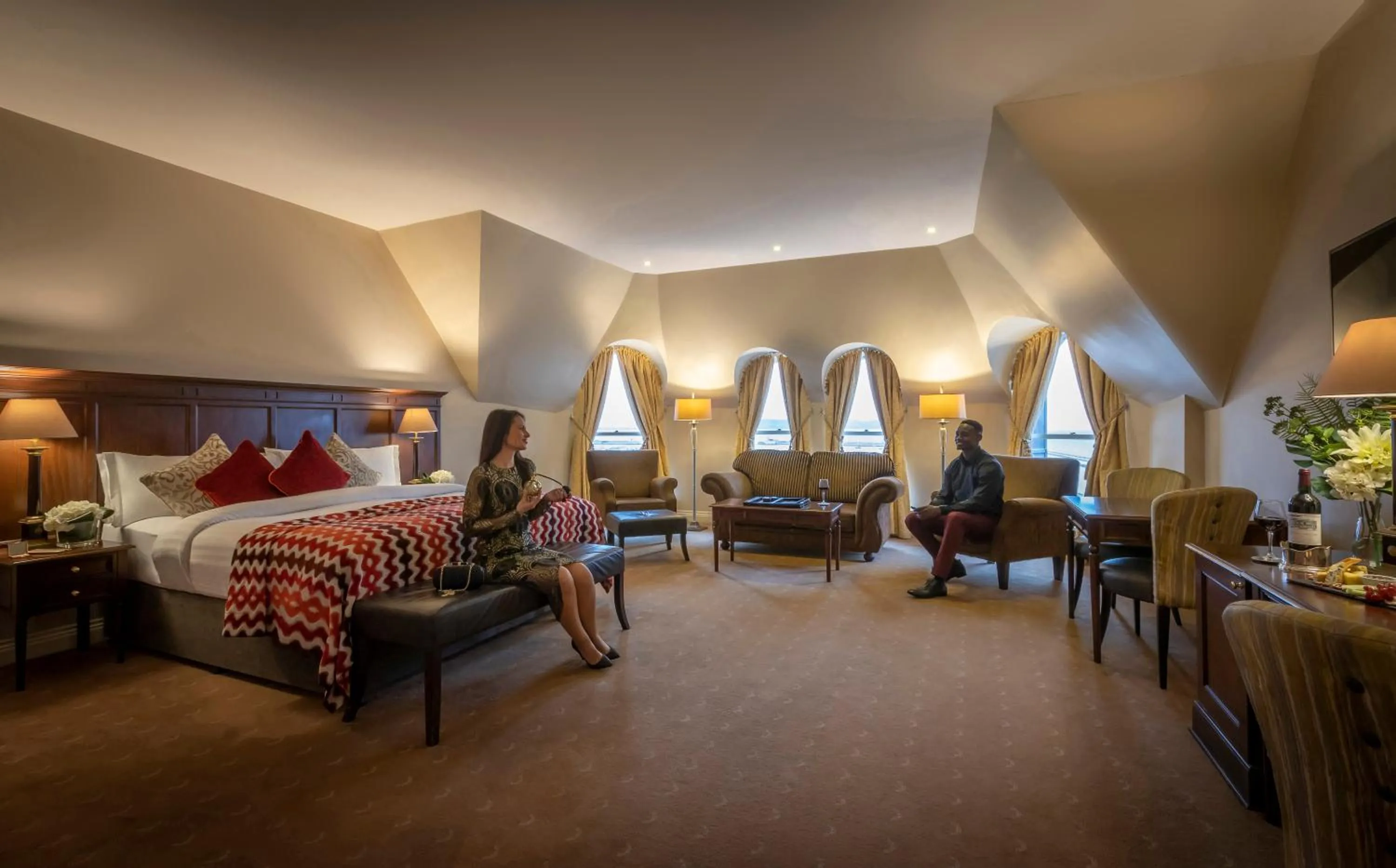 Bedroom, Bed in Royal Marine Hotel