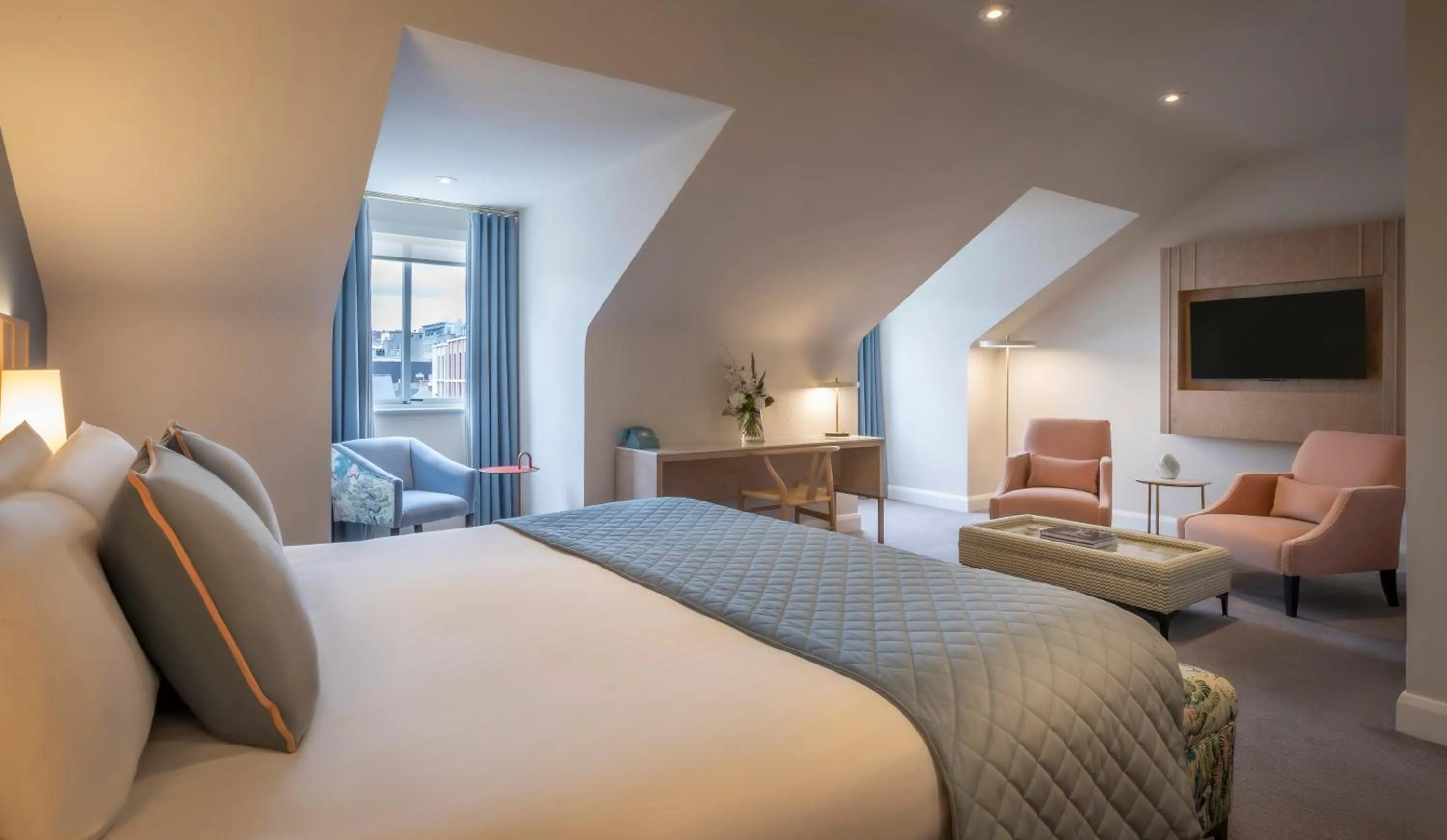 Bed in Lancaster Lodge