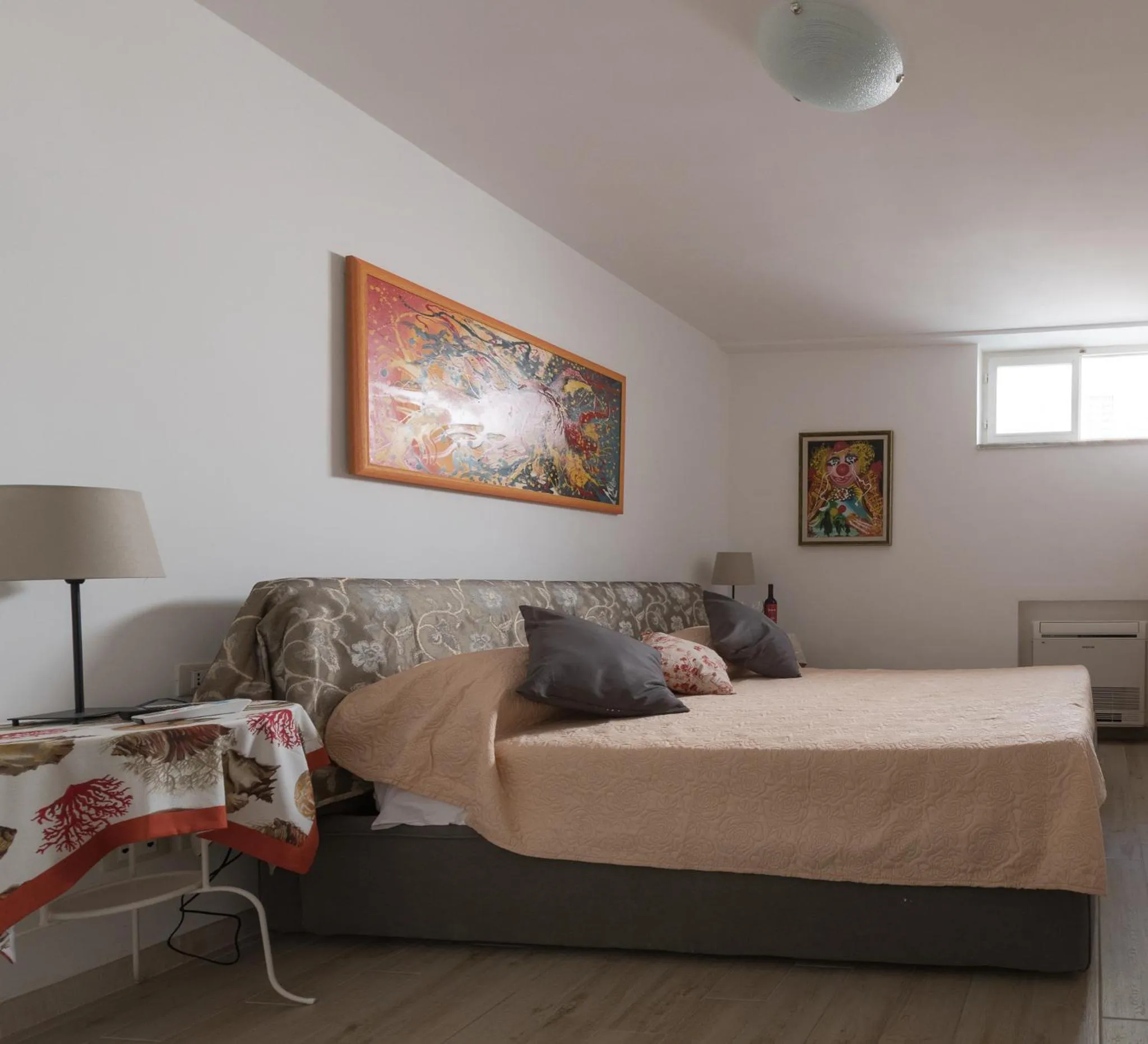 Bed in VILLA ISCLA maison d'hôtes