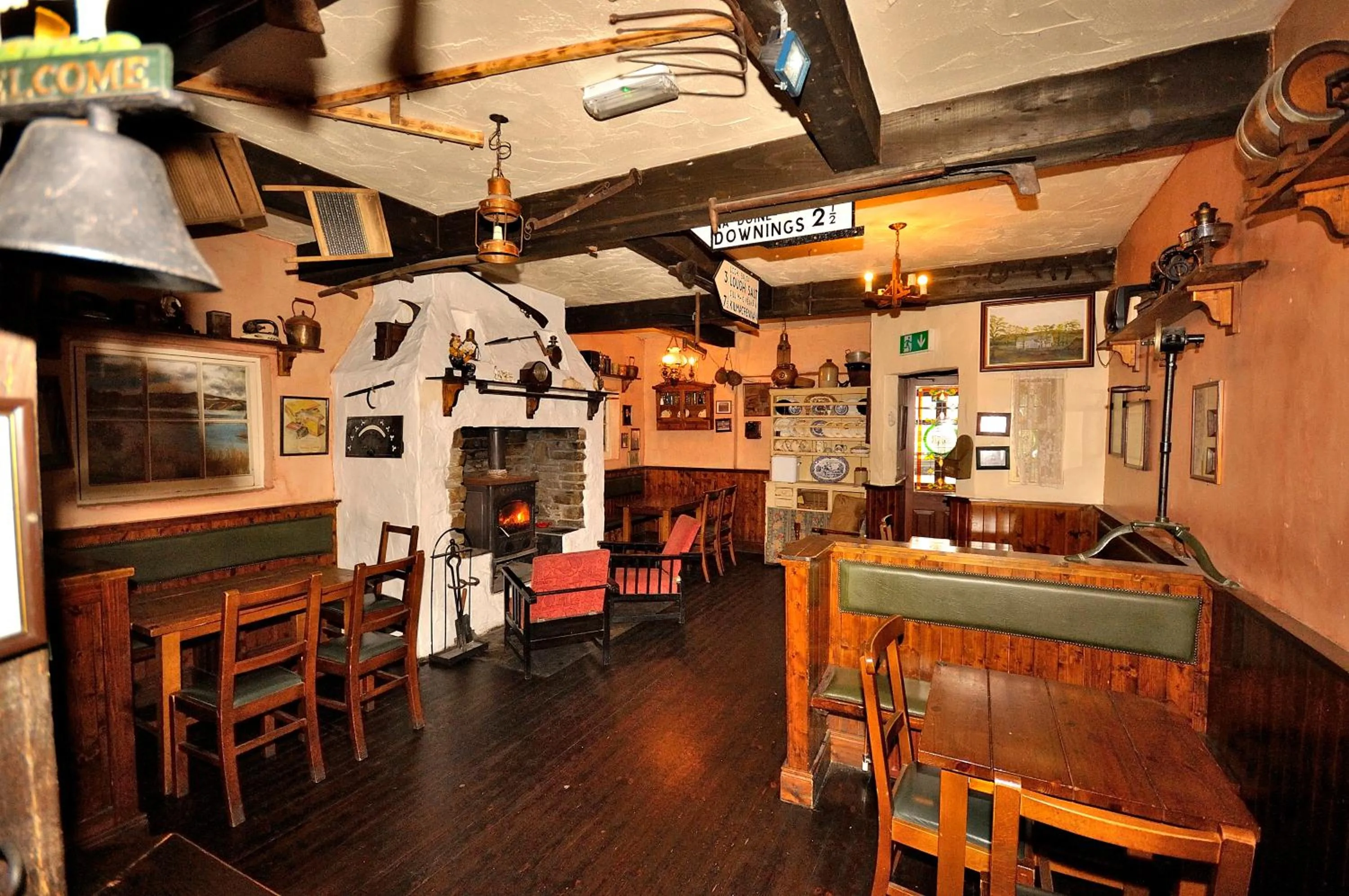 Lounge or bar in Mulroy Woods Hotel