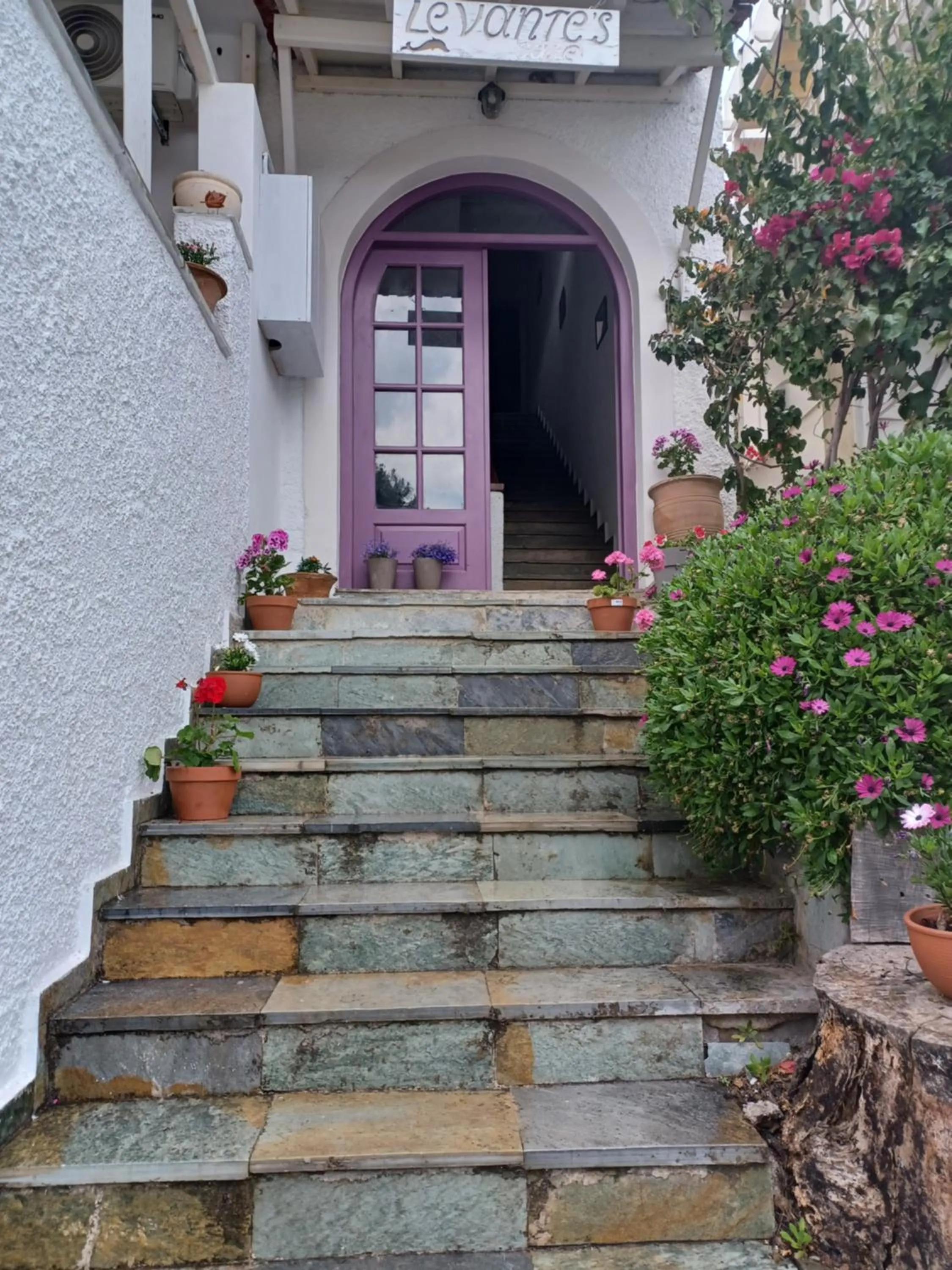 Levantes Hotel