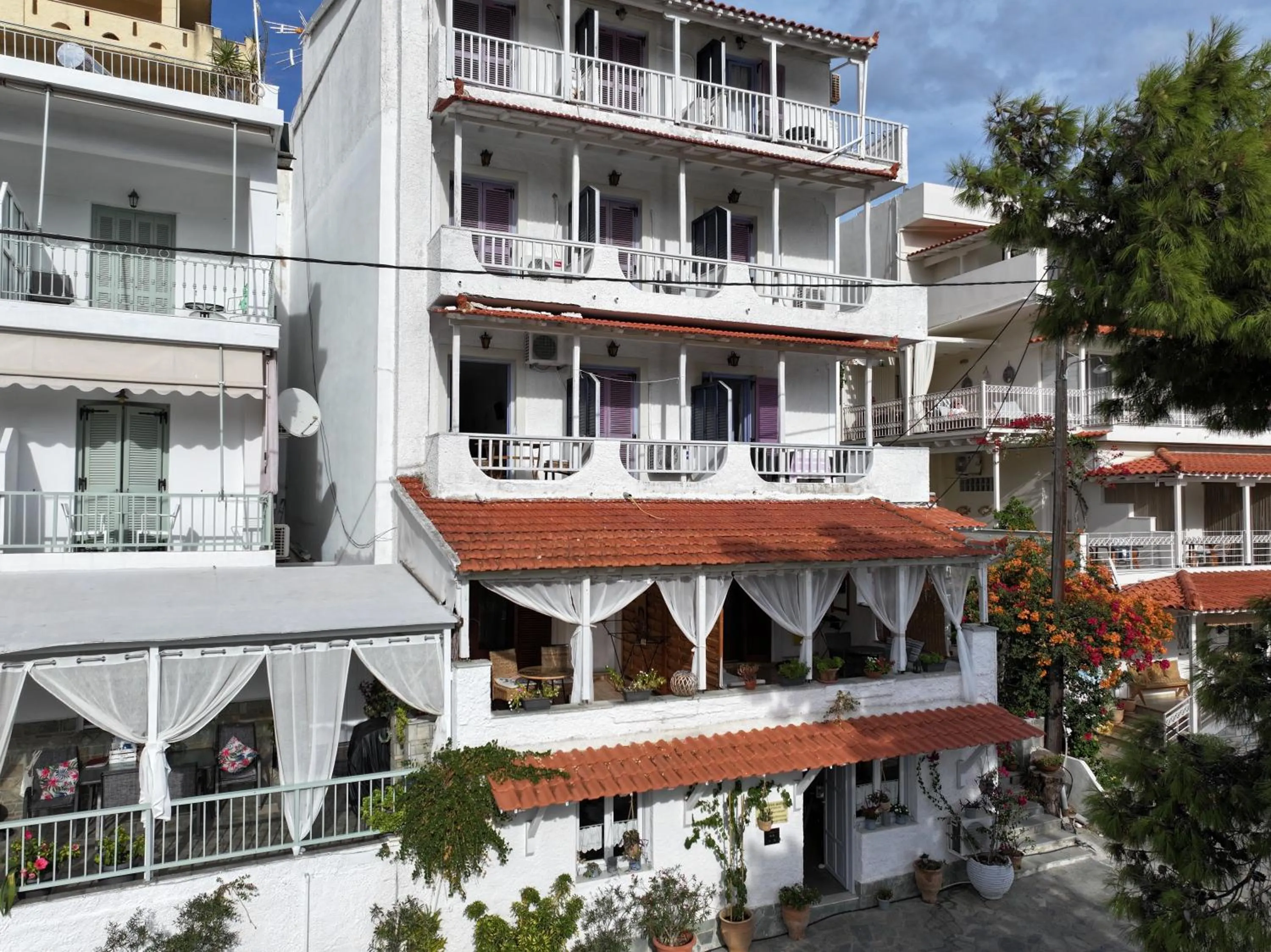 Levantes Hotel