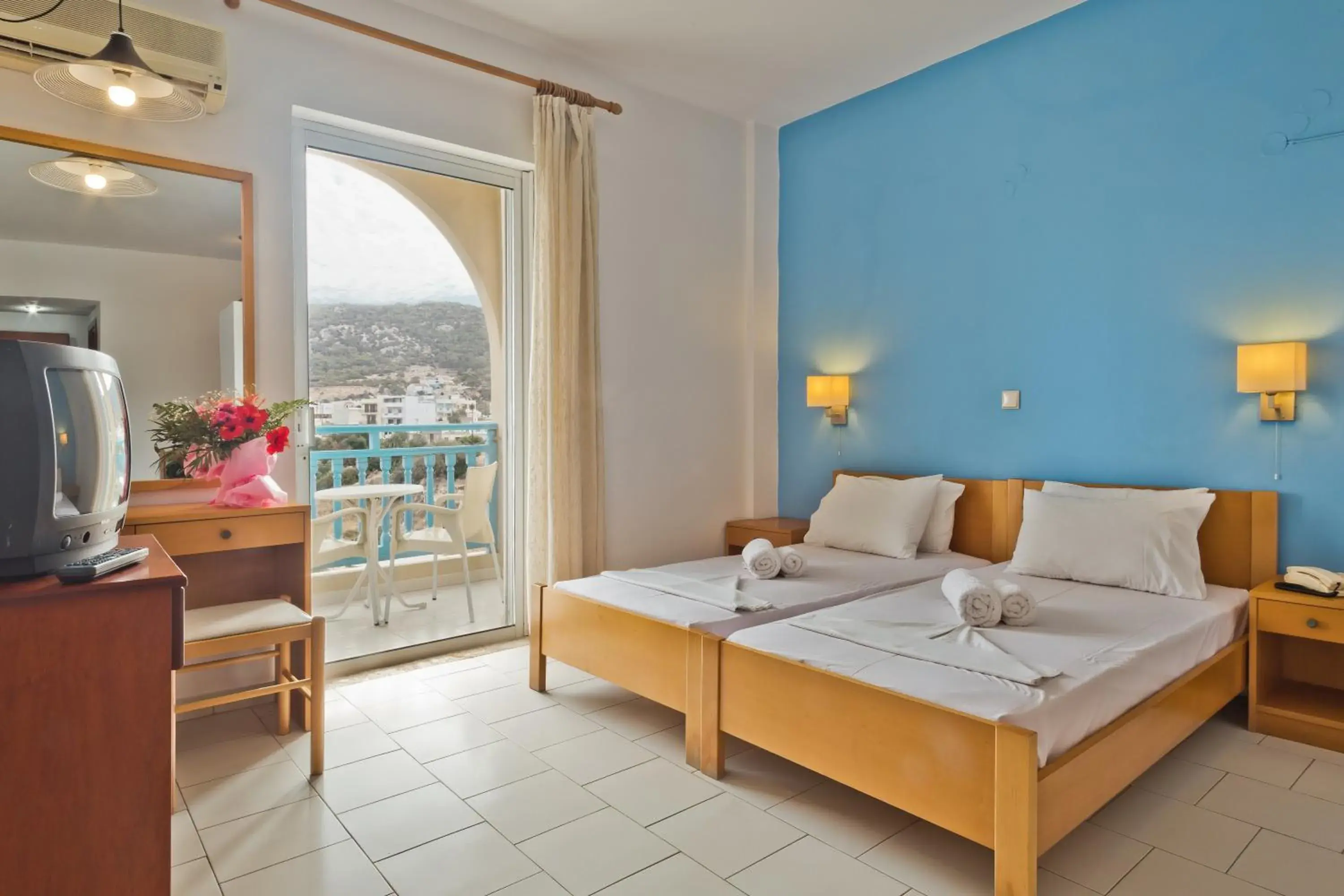 Twin Room in Olympic Hotel Twin Room in Olympic Hotel