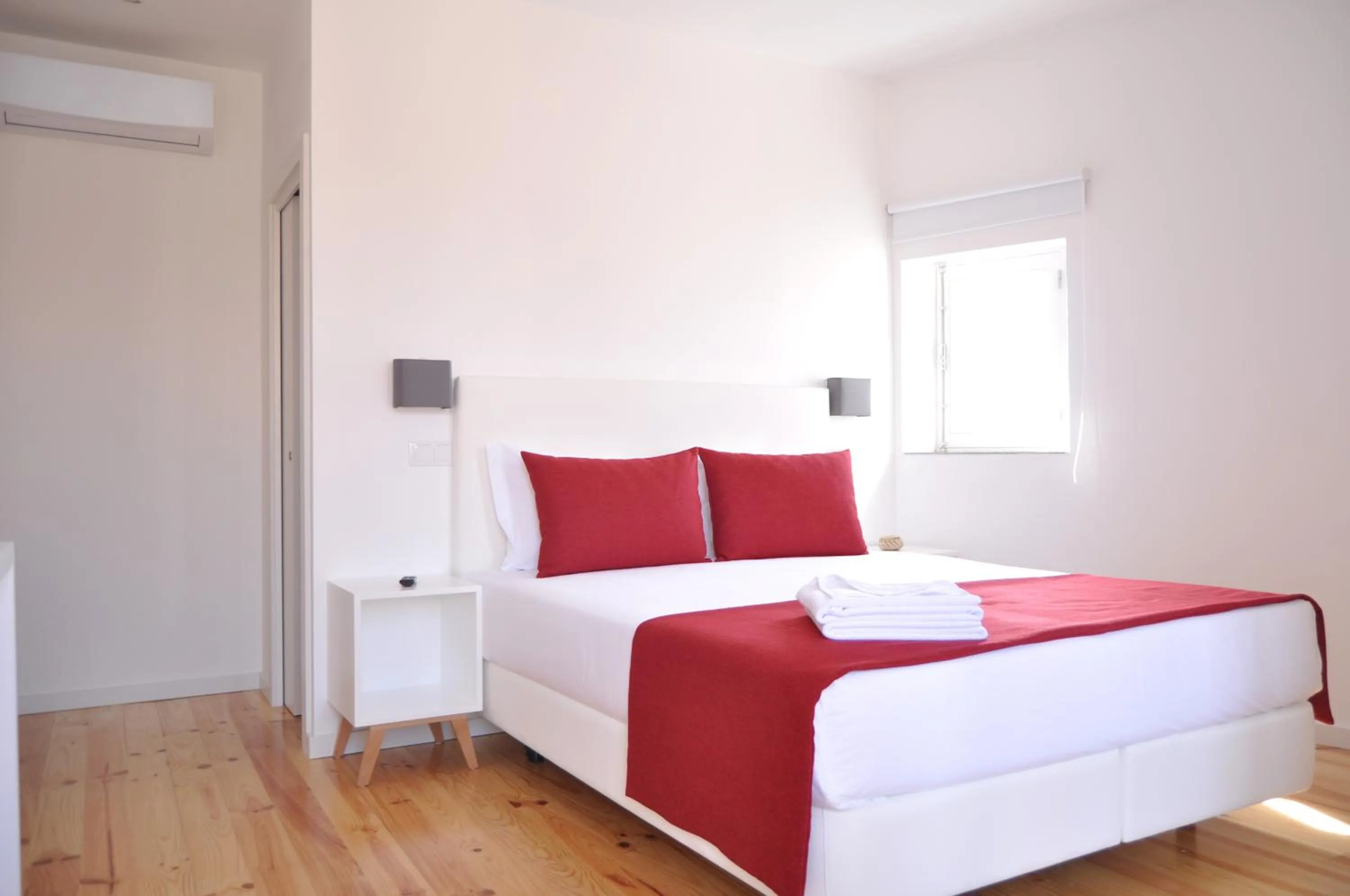 Bed in Mystay Porto Batalha