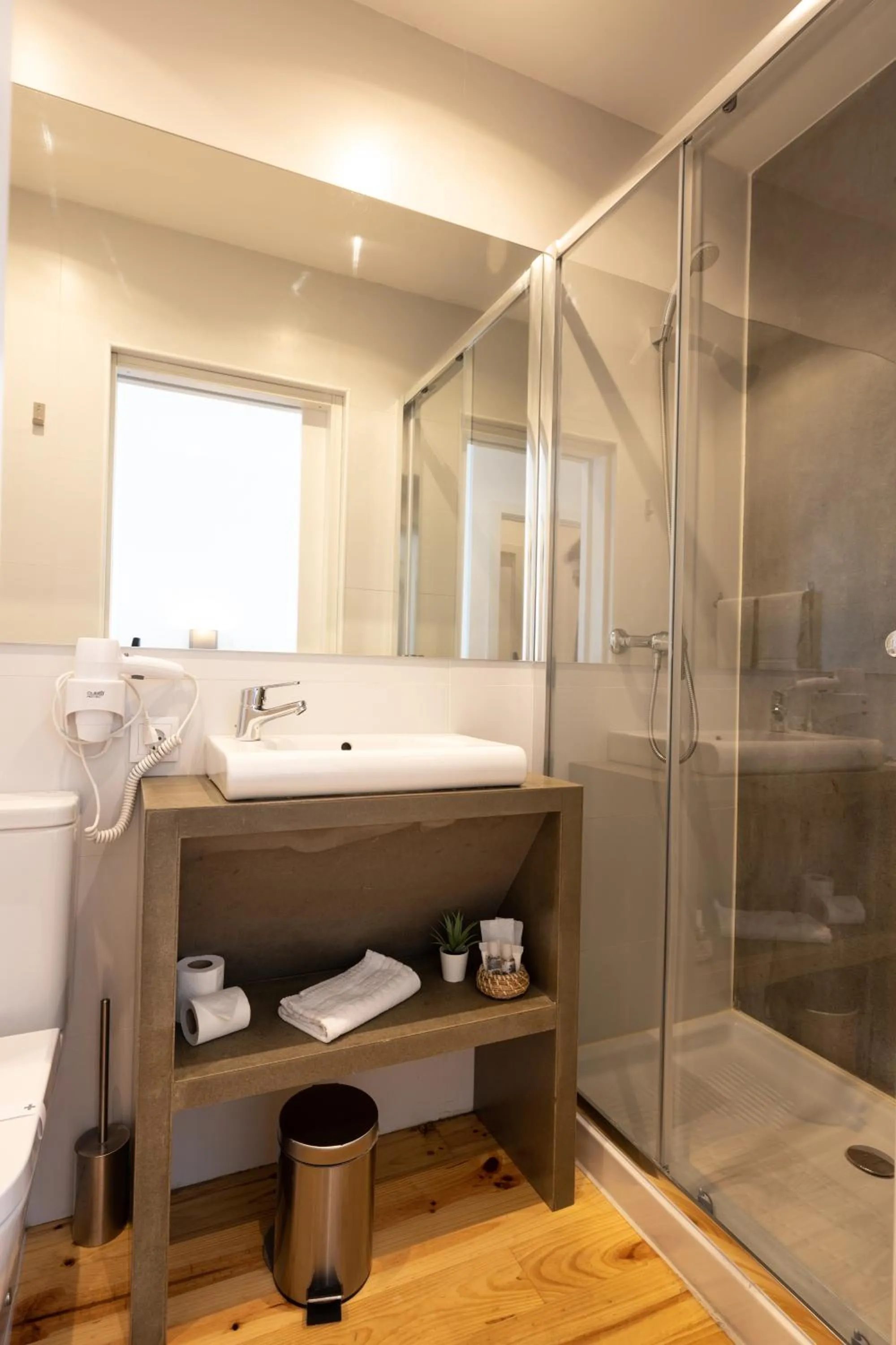 Bathroom in Mystay Porto Batalha