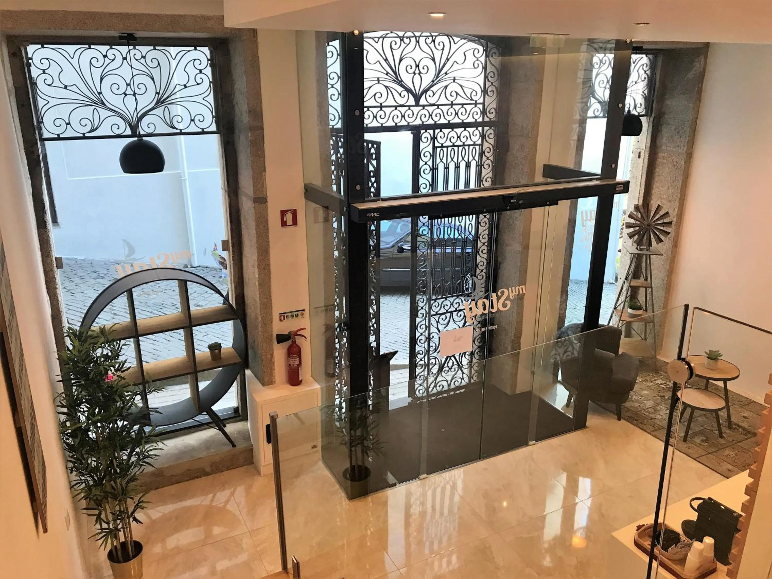 Lobby or reception in Mystay Porto Batalha