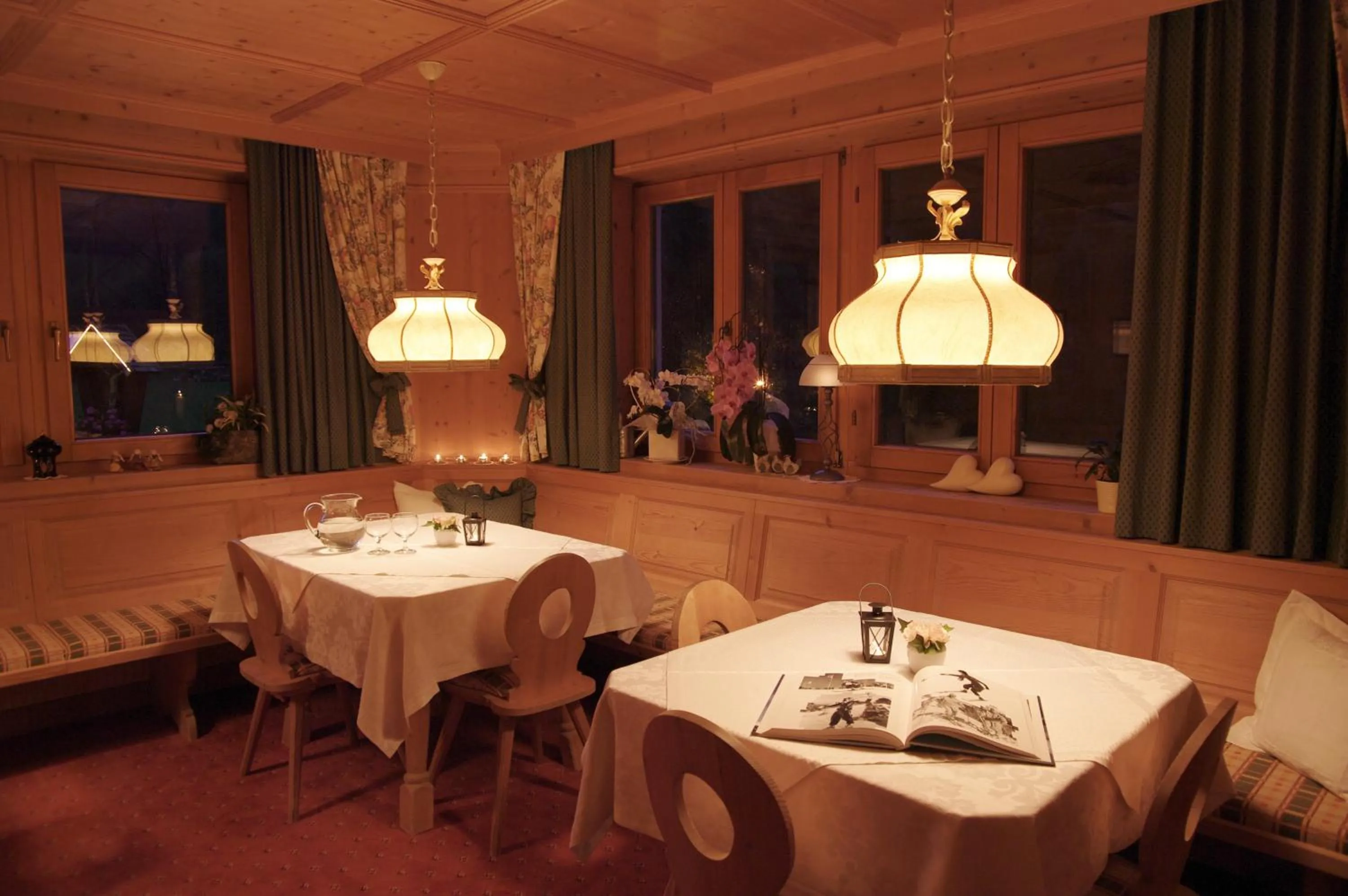 Restaurant/places to eat in Landhaus Zauser
