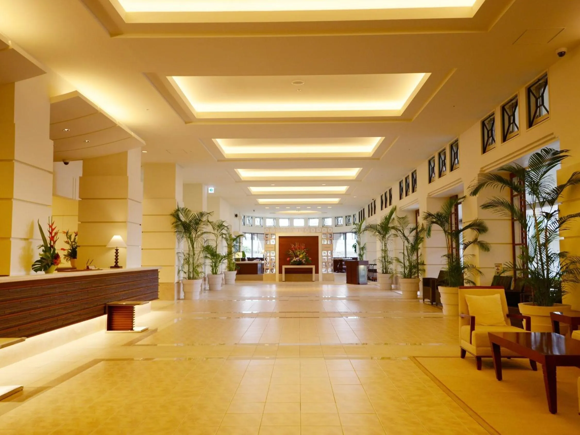 Lobby or reception in Hotel Mahaina Wellness Resorts Okinawa