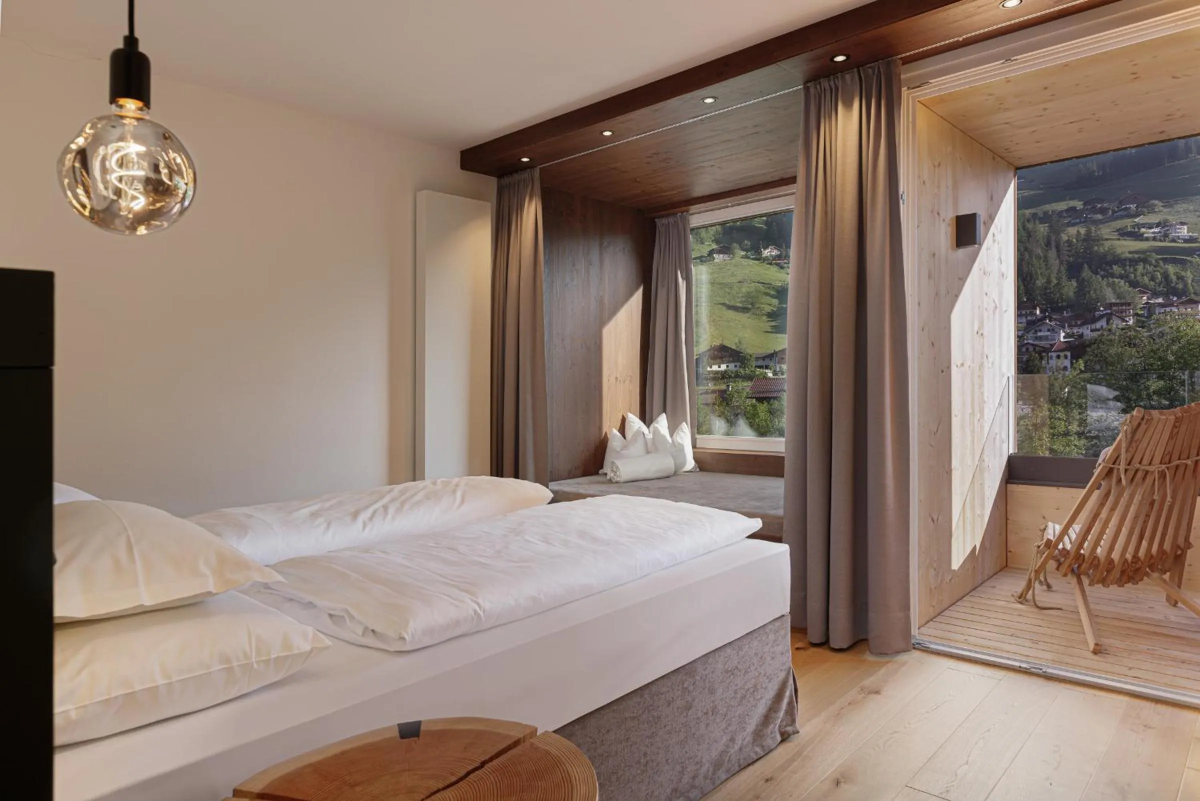 Bed in Alpine Life Hotel Anabel