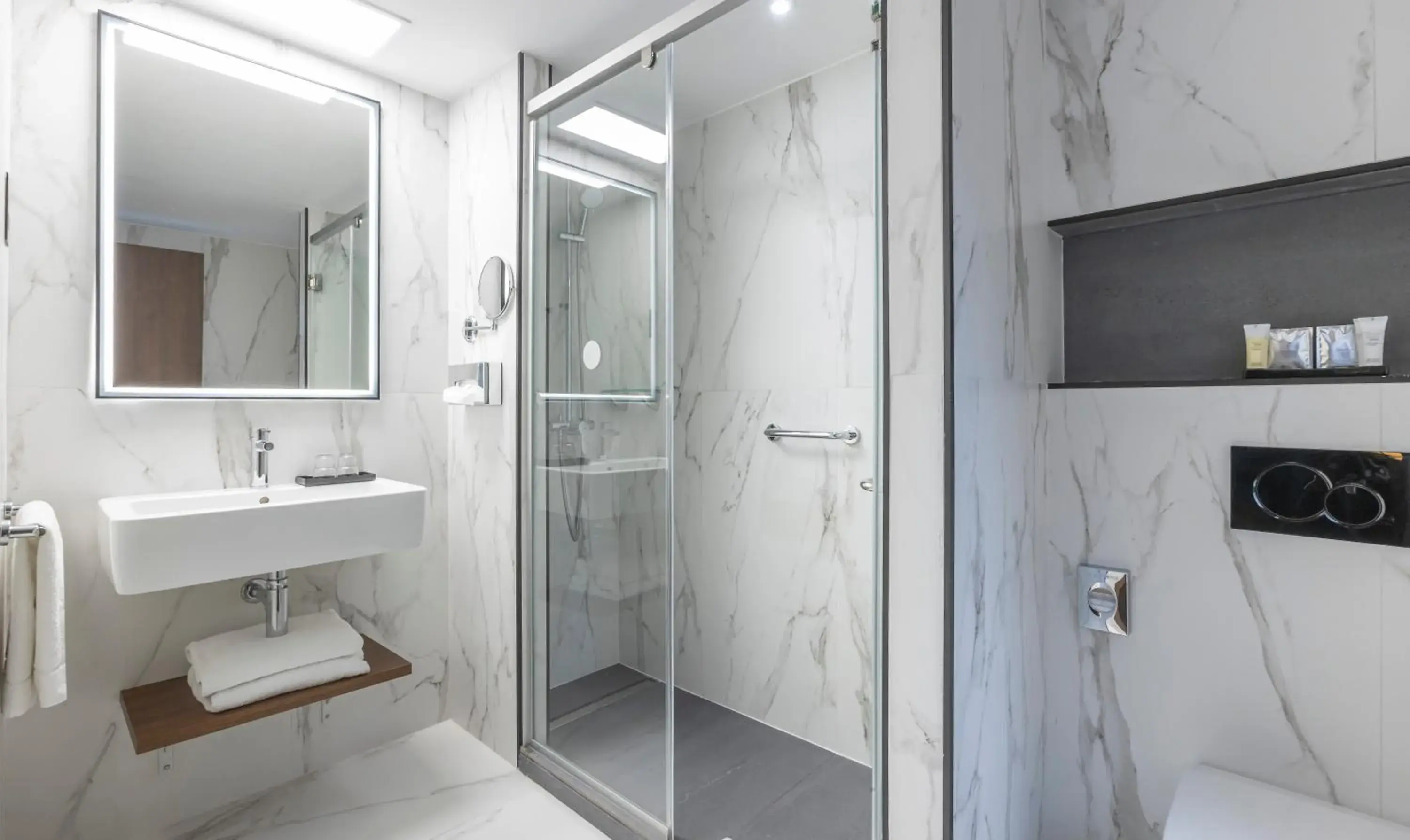 Deluxe King Room in Riu Plaza The Gresham Dublin Deluxe King Room in Riu Plaza The Gresham Dublin