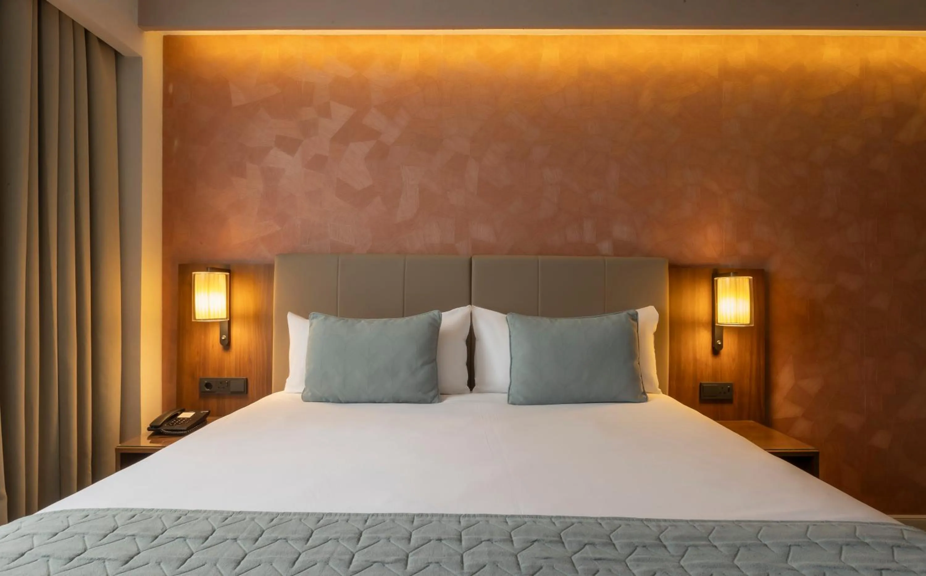 Bed in Riu Plaza The Gresham Dublin