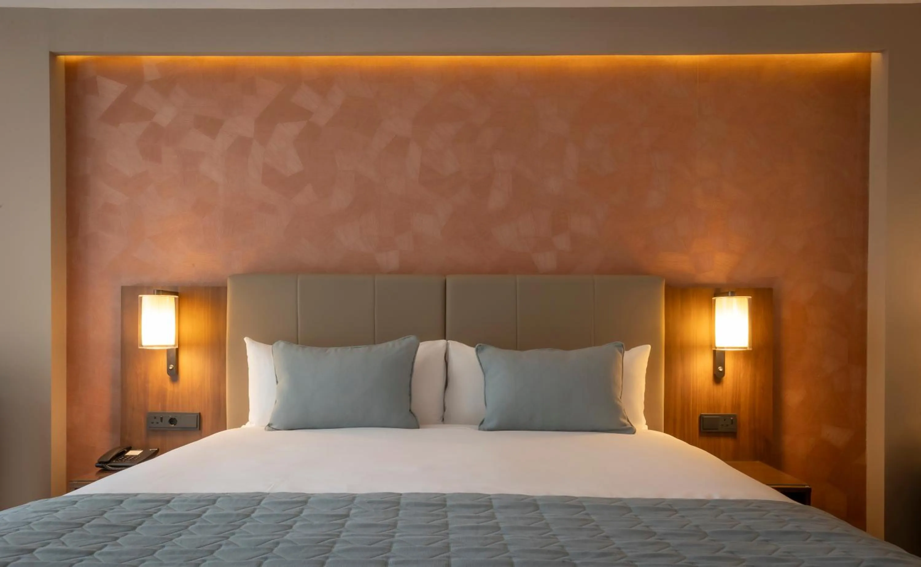 Bed in Riu Plaza The Gresham Dublin